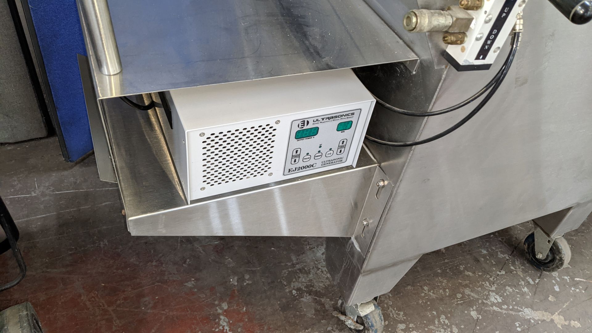 Large Stainless Steel Ultrasonic Cleaning Tank: Morantz Super Mighty One - Image 13 of 25