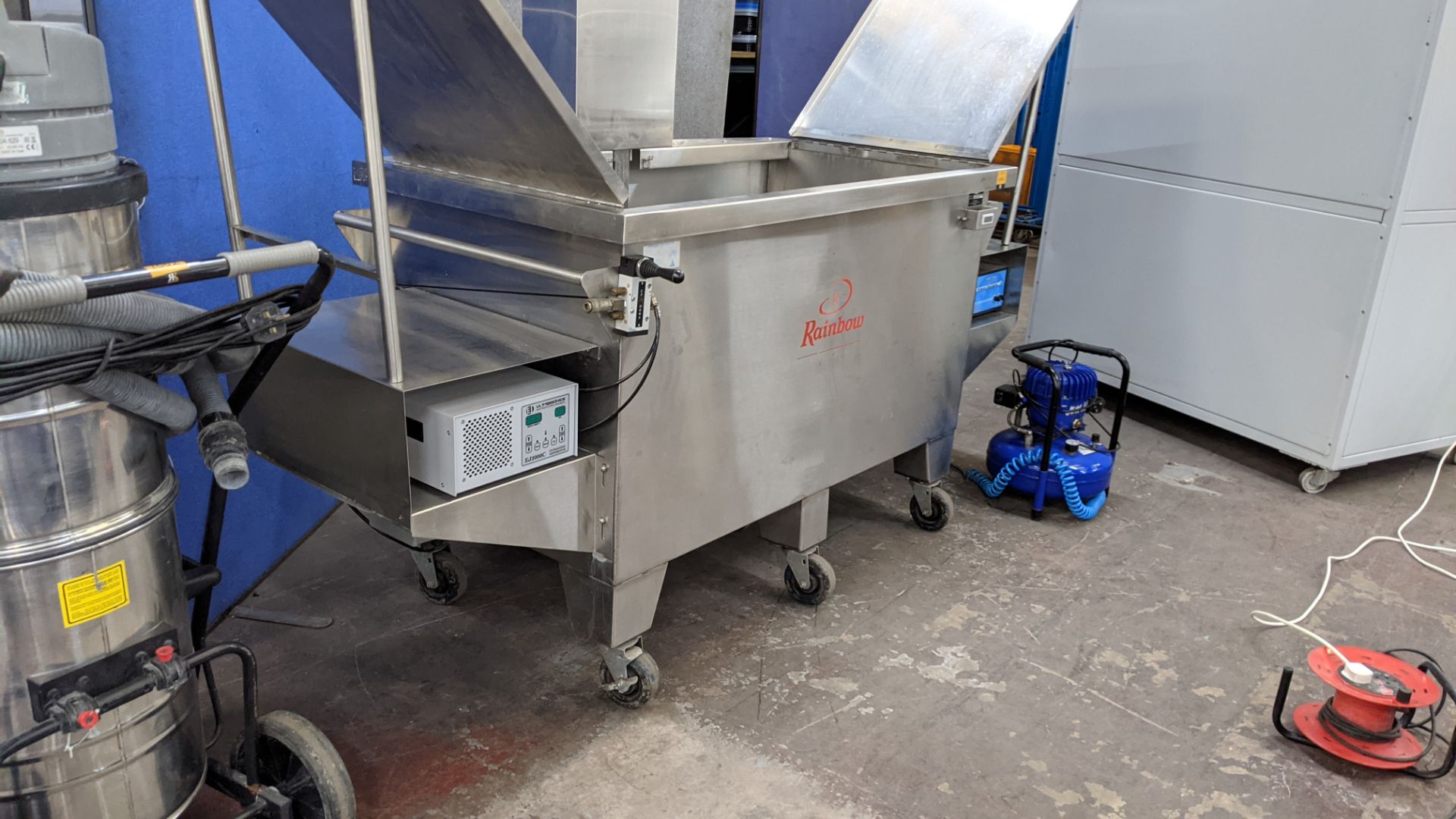 Large Stainless Steel Ultrasonic Cleaning Tank: Morantz Super Mighty One - Image 16 of 25