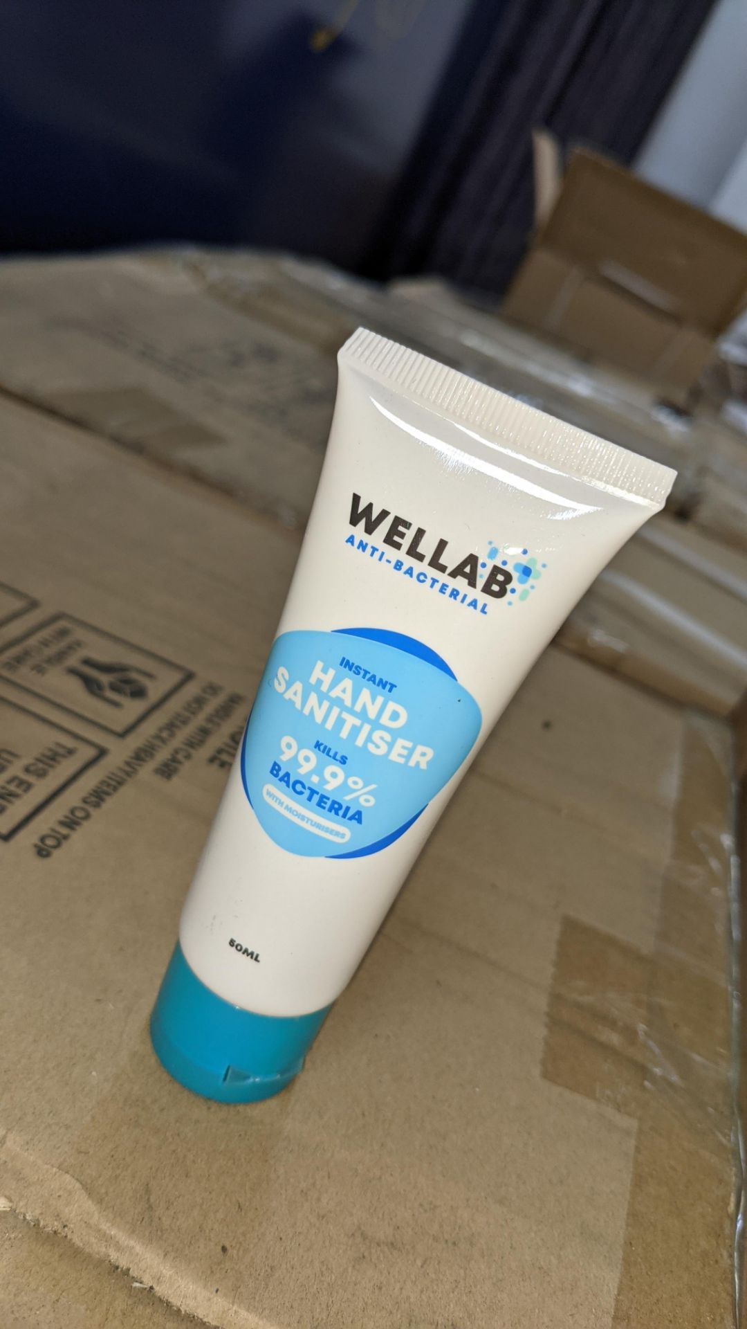 9,600 tubes of Wellab anti-bacterial alcohol based hand sanitiser. Each tube holds 50ml. 75% ethan - Image 6 of 9