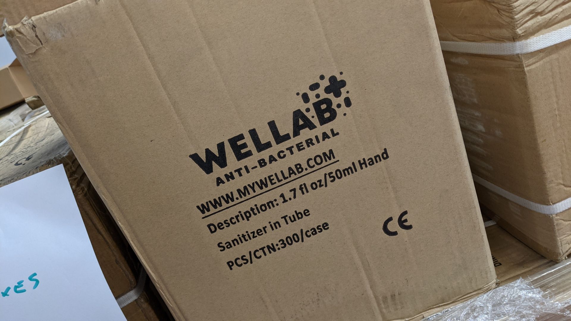 9,600 tubes of Wellab anti-bacterial alcohol based hand sanitiser. Each tube holds 50ml. 75% ethan - Image 4 of 8