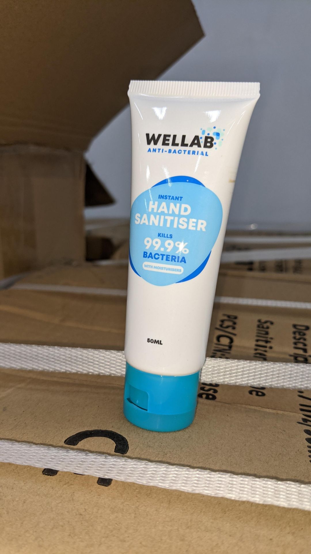 9,600 tubes of Wellab anti-bacterial alcohol based hand sanitiser. Each tube holds 50ml. 75% ethan - Image 2 of 9