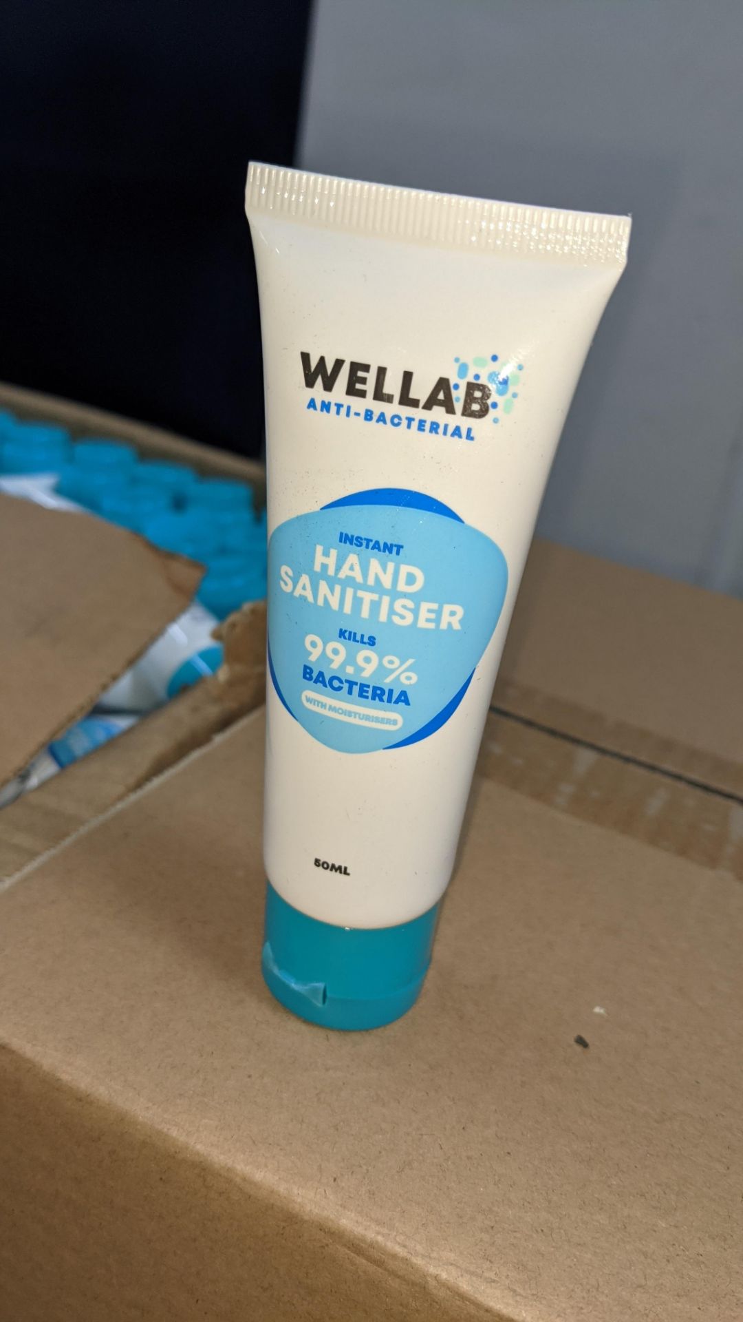 5,285 tubes of Wellab anti-bacterial alcohol based hand sanitiser. Each tube holds 50ml. 75% ethan - Image 7 of 9