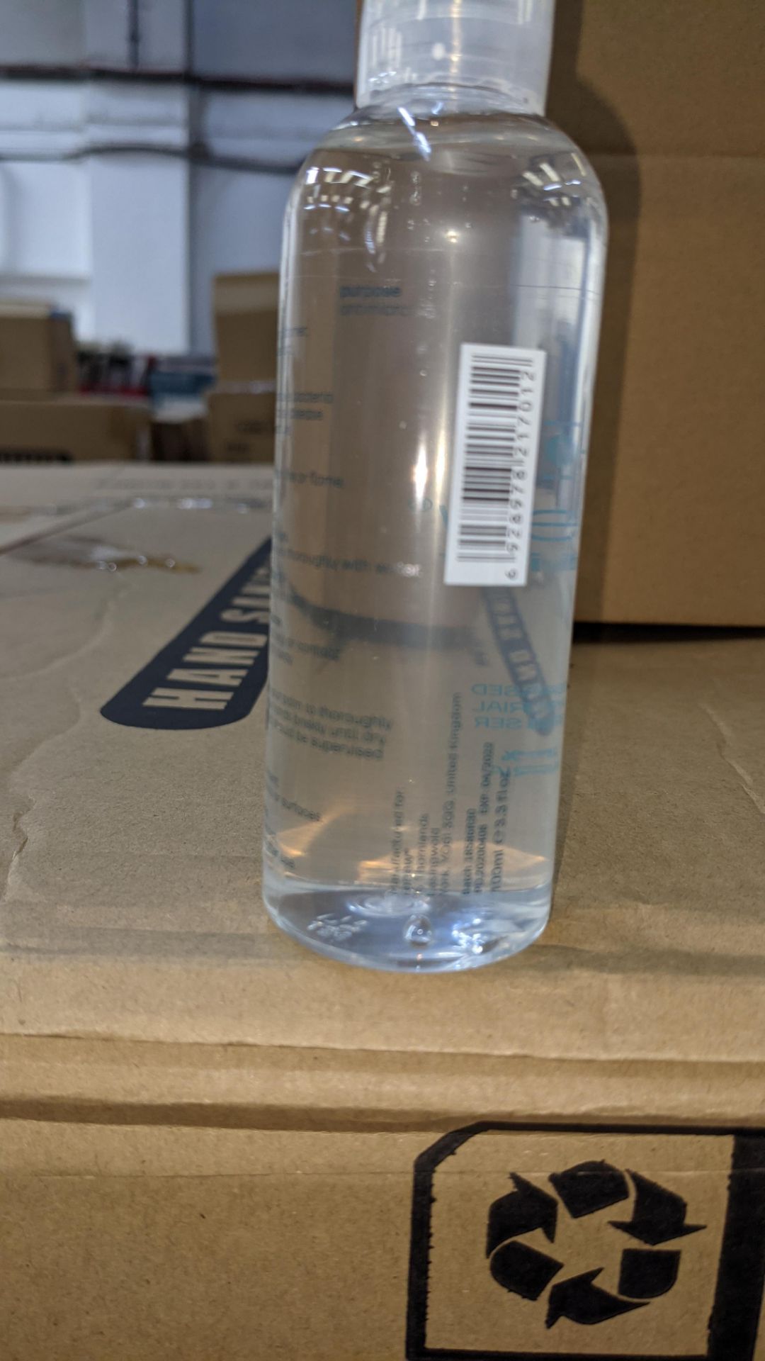 4,320 bottles of Renew anti-bacterial alcohol based hand sanitiser. Each bottle holds 100ml. 75% e - Image 10 of 10