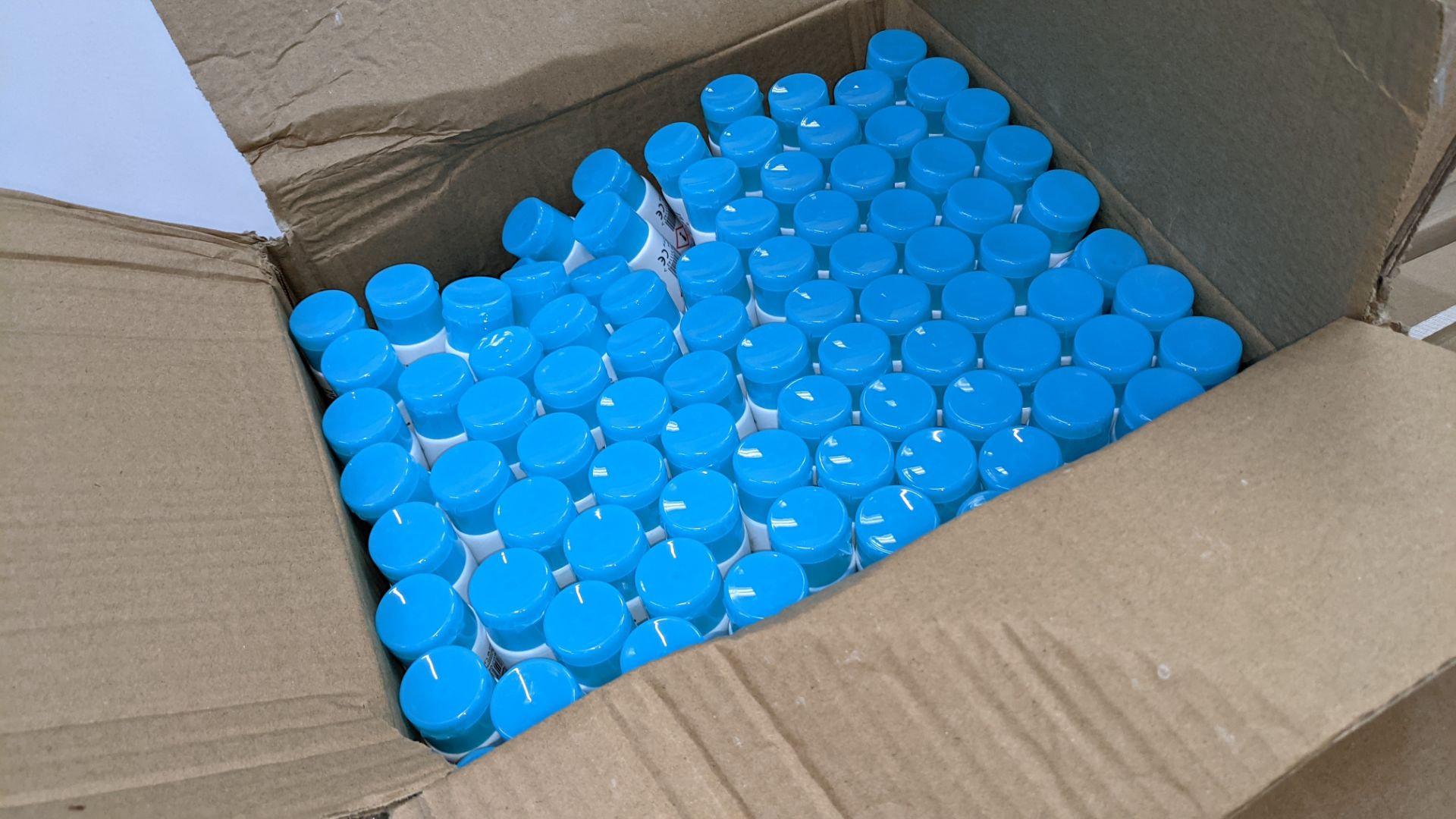 9,600 tubes of Wellab anti-bacterial alcohol based hand sanitiser. Each tube holds 50ml. 75% ethan - Image 9 of 9