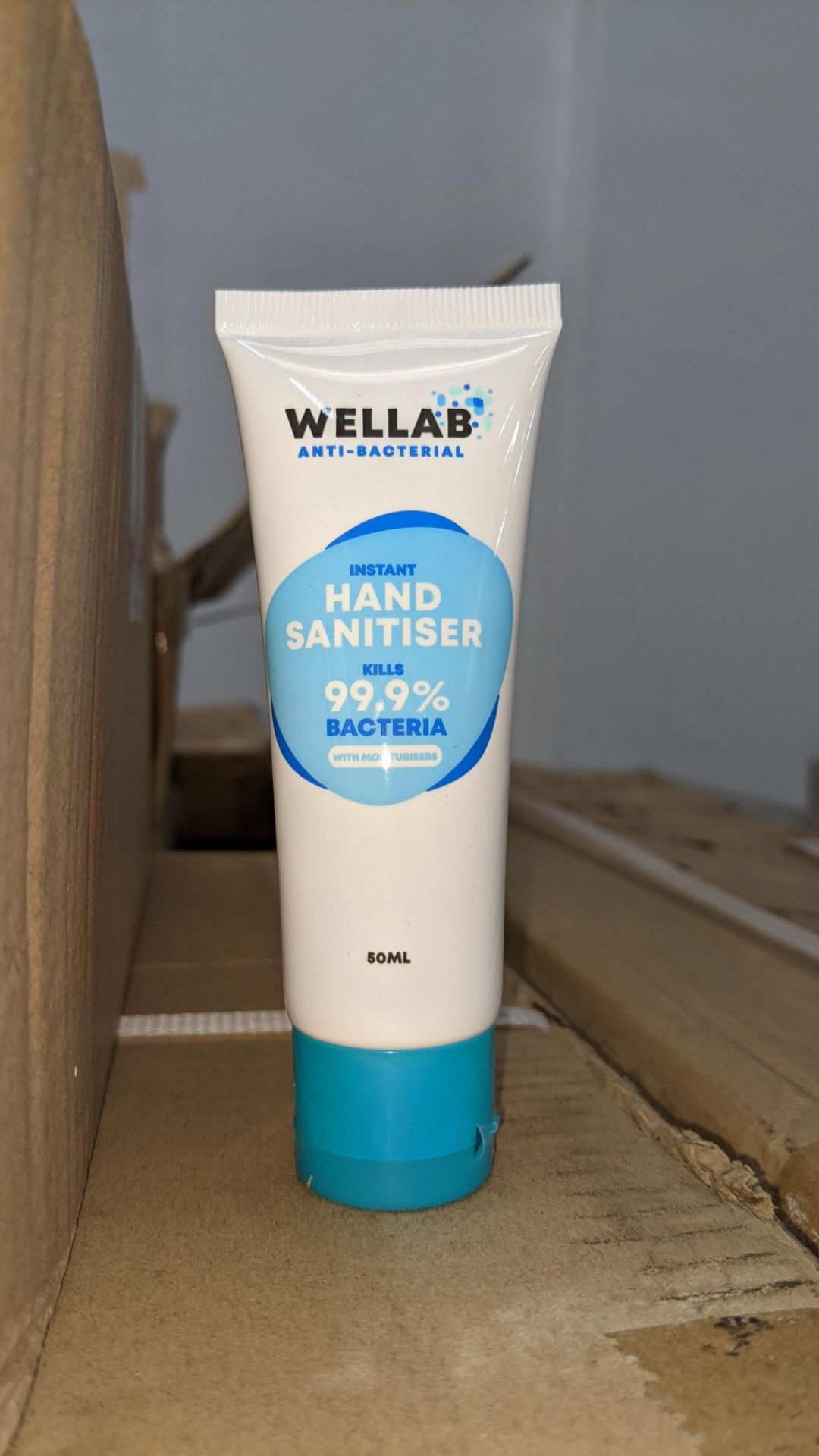9,600 tubes of Wellab anti-bacterial alcohol based hand sanitiser. Each tube holds 50ml. 75% ethan - Image 2 of 9
