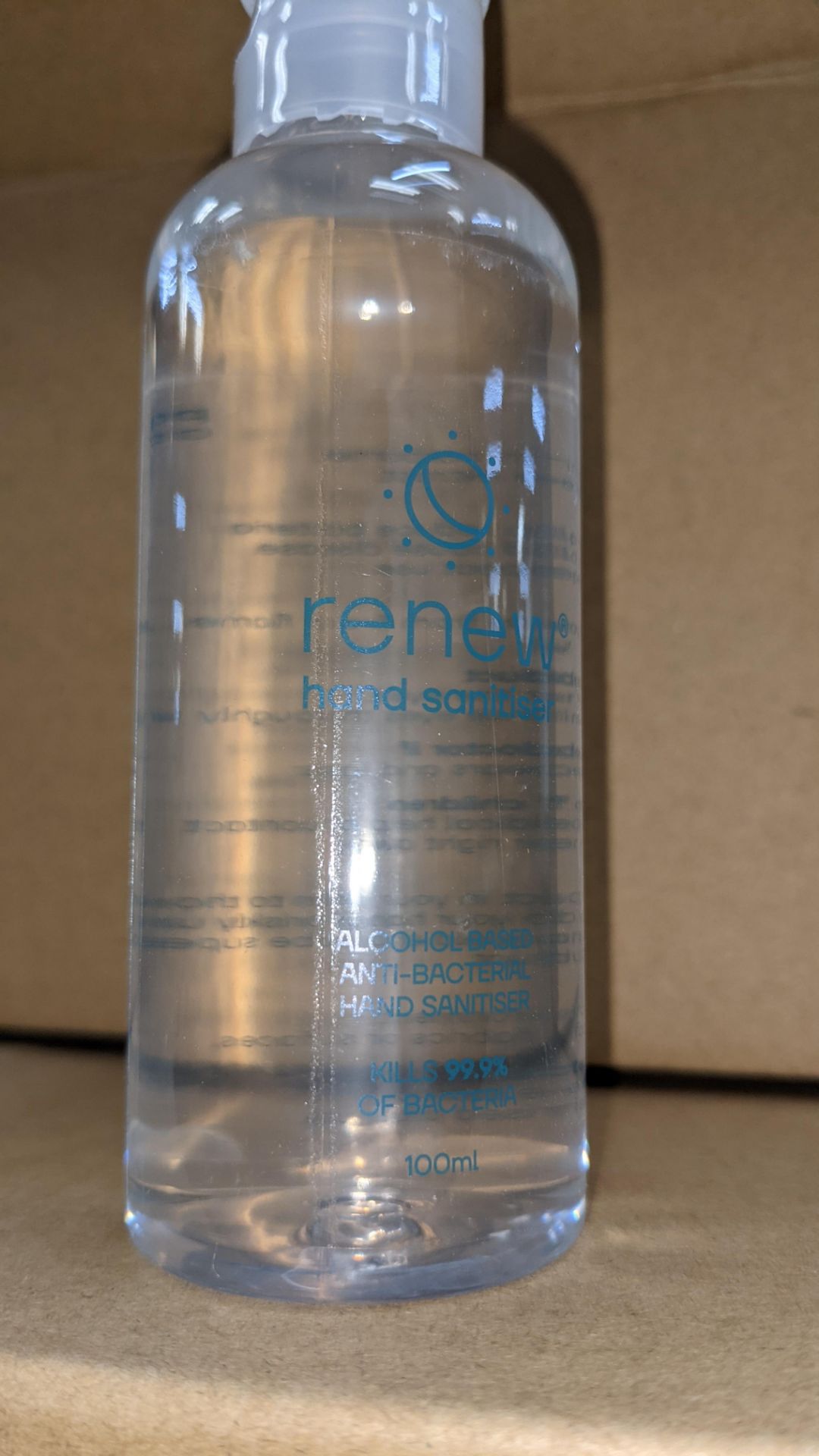 4,320 bottles of Renew anti-bacterial alcohol based hand sanitiser. Each bottle holds 100ml. 75% e - Image 7 of 11