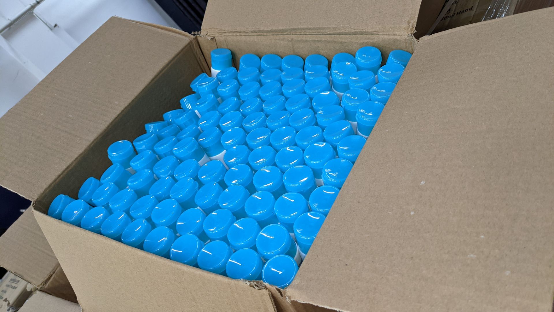 9,300 tubes of Wellab anti-bacterial alcohol based hand sanitiser. Each tube holds 50ml. 75% ethan - Image 7 of 7