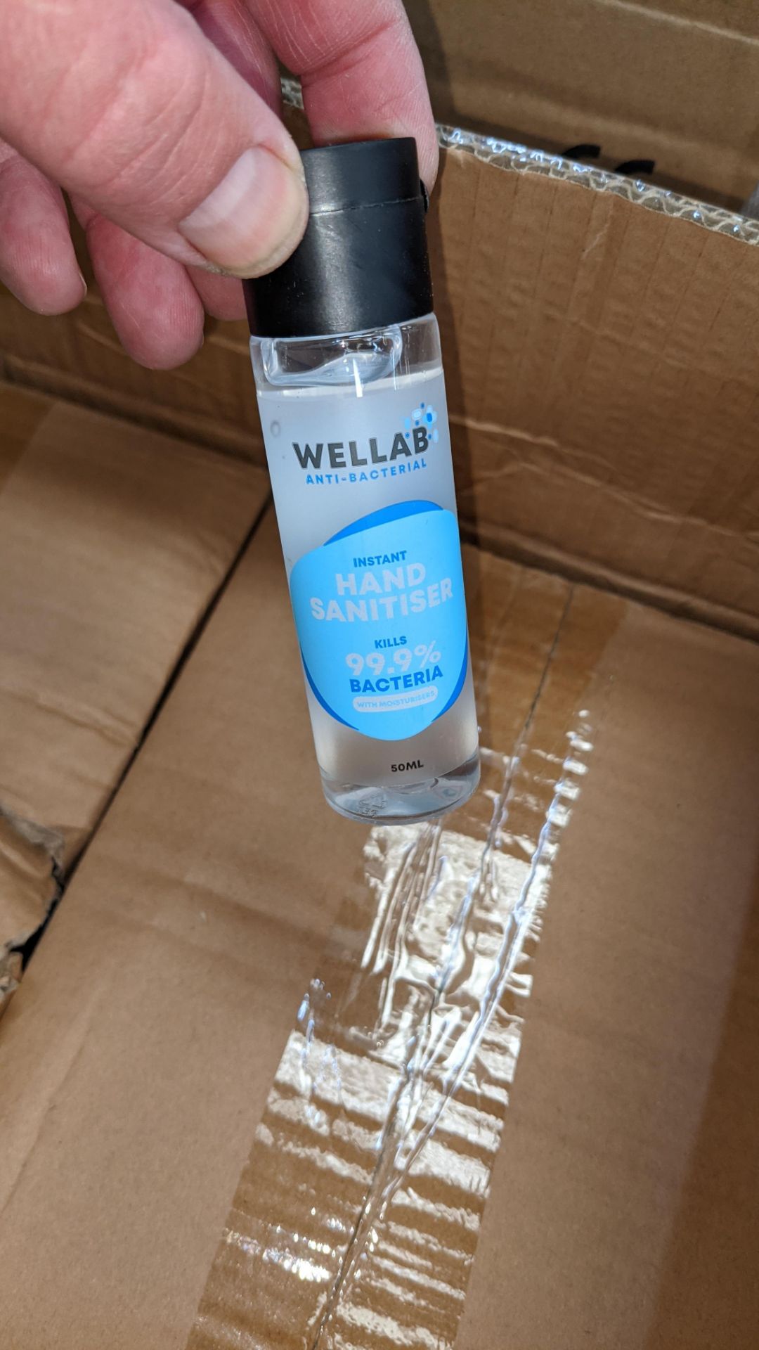 576 off travel sized bottles of Wellab antibacterial waterless hand sanitiser. Alcohol based, includ - Image 6 of 9