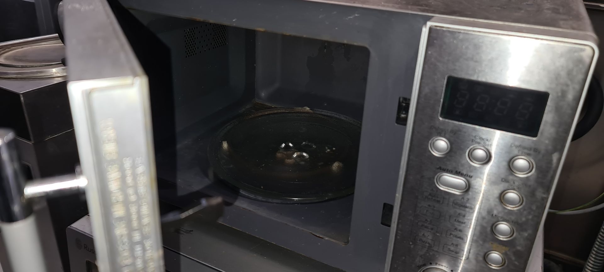 Pair of silver microwaves - Image 4 of 5