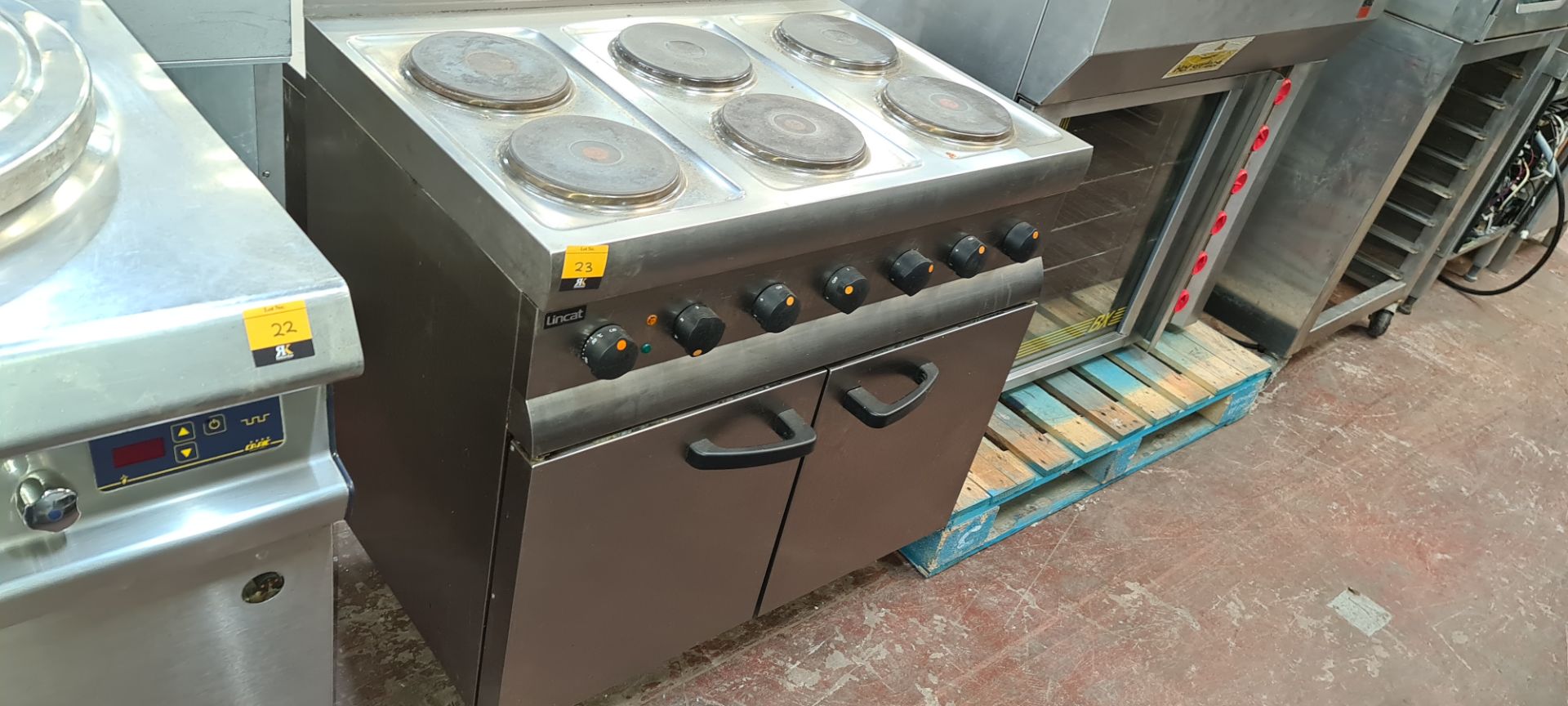 Lincat stainless steel electric 6-ring oven model ESLR9C - Image 2 of 6