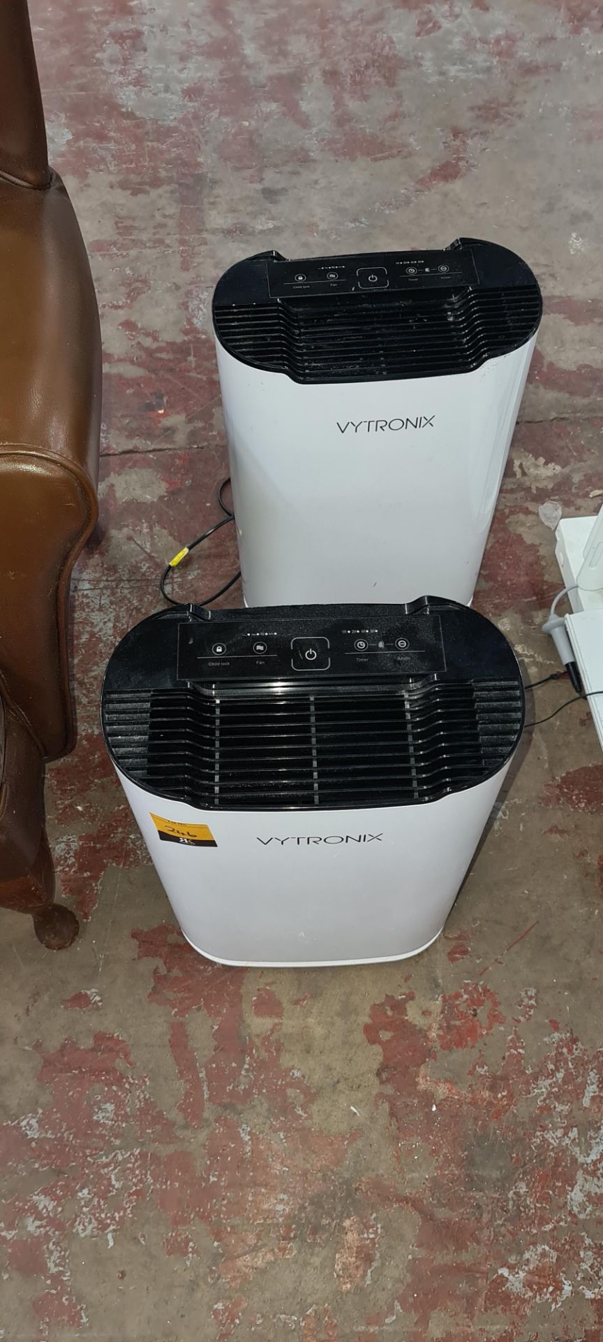 2 off Vytronix deionising air purifiers model VAP55