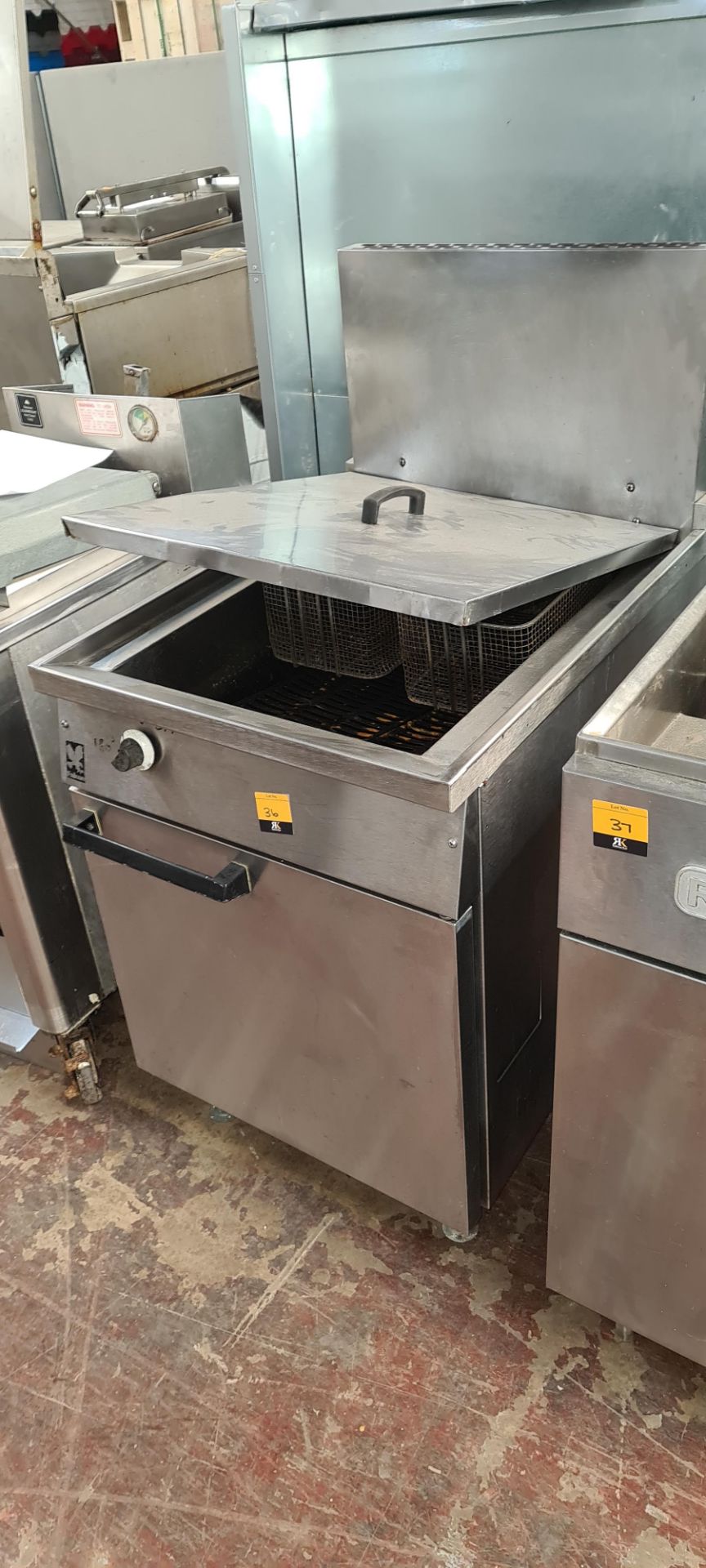 Falcon stainless steel twin deep fat fryer - Image 2 of 5