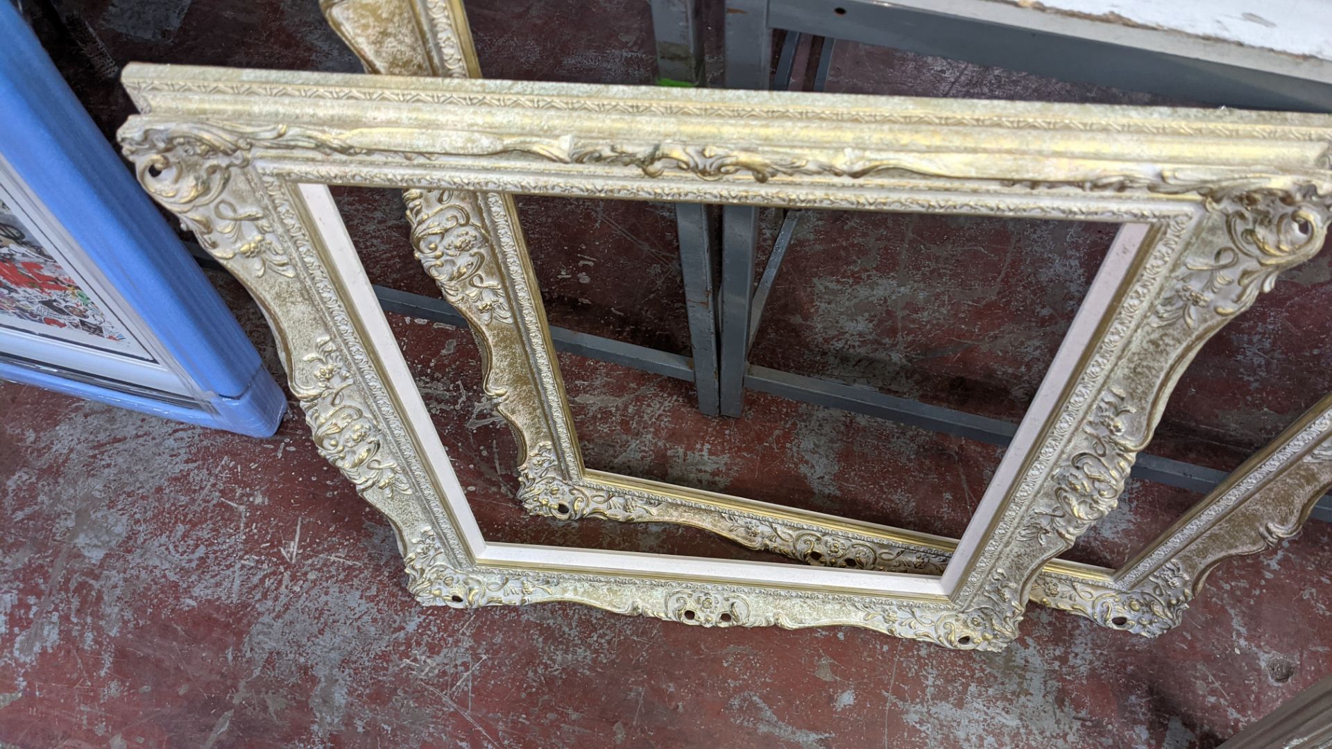 2 off traditional style picture frames, one measuring 730mm x 1120mm and the other measuring 665mm x - Image 6 of 6