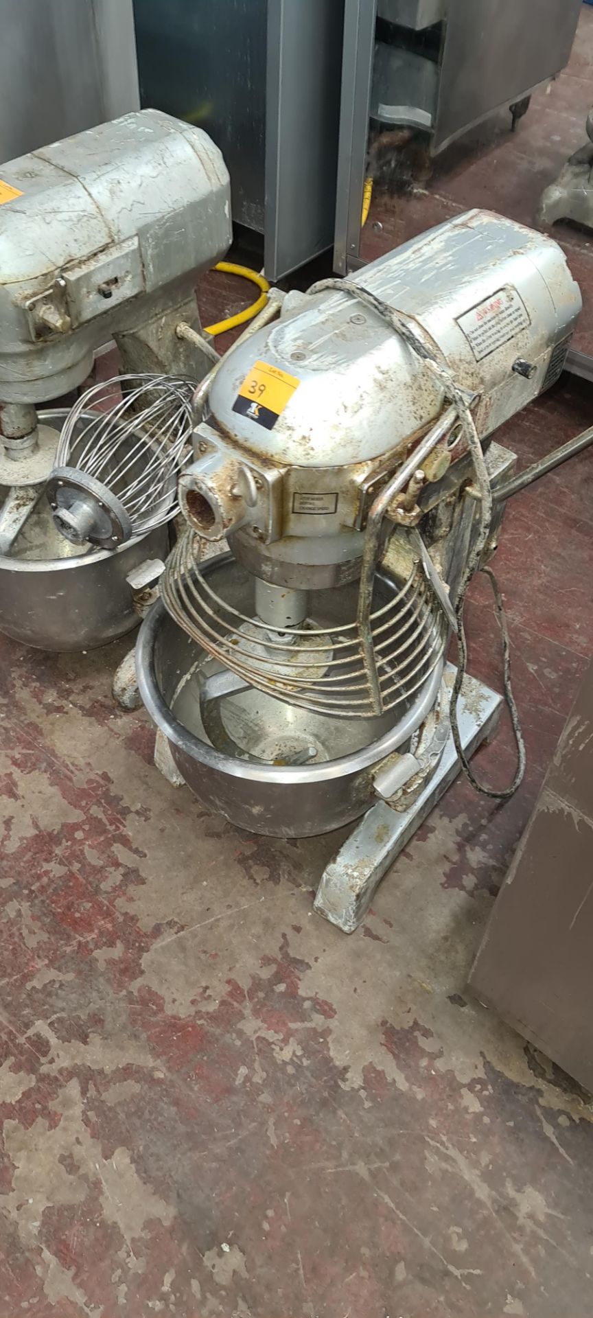 Hobart heavy-duty commercial mixer including bowl & paddle, model M20-A - Image 2 of 6