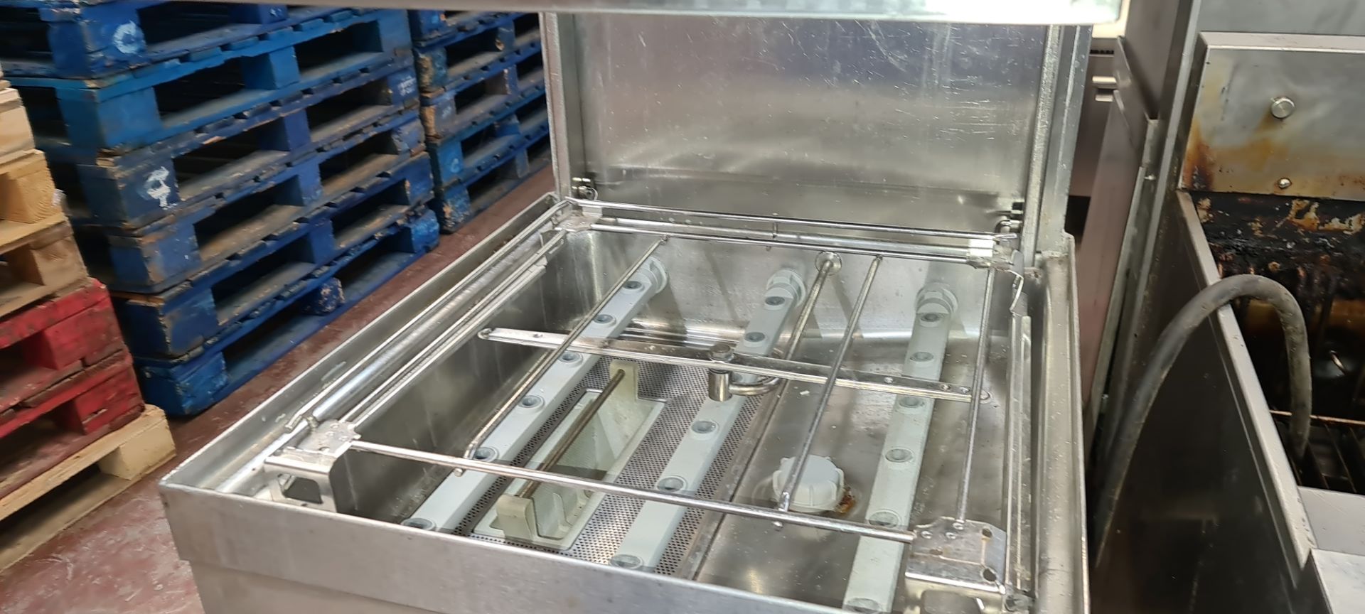 Winterhalter model GS502 stainless steel pass through commercial dishwasher - Image 3 of 3