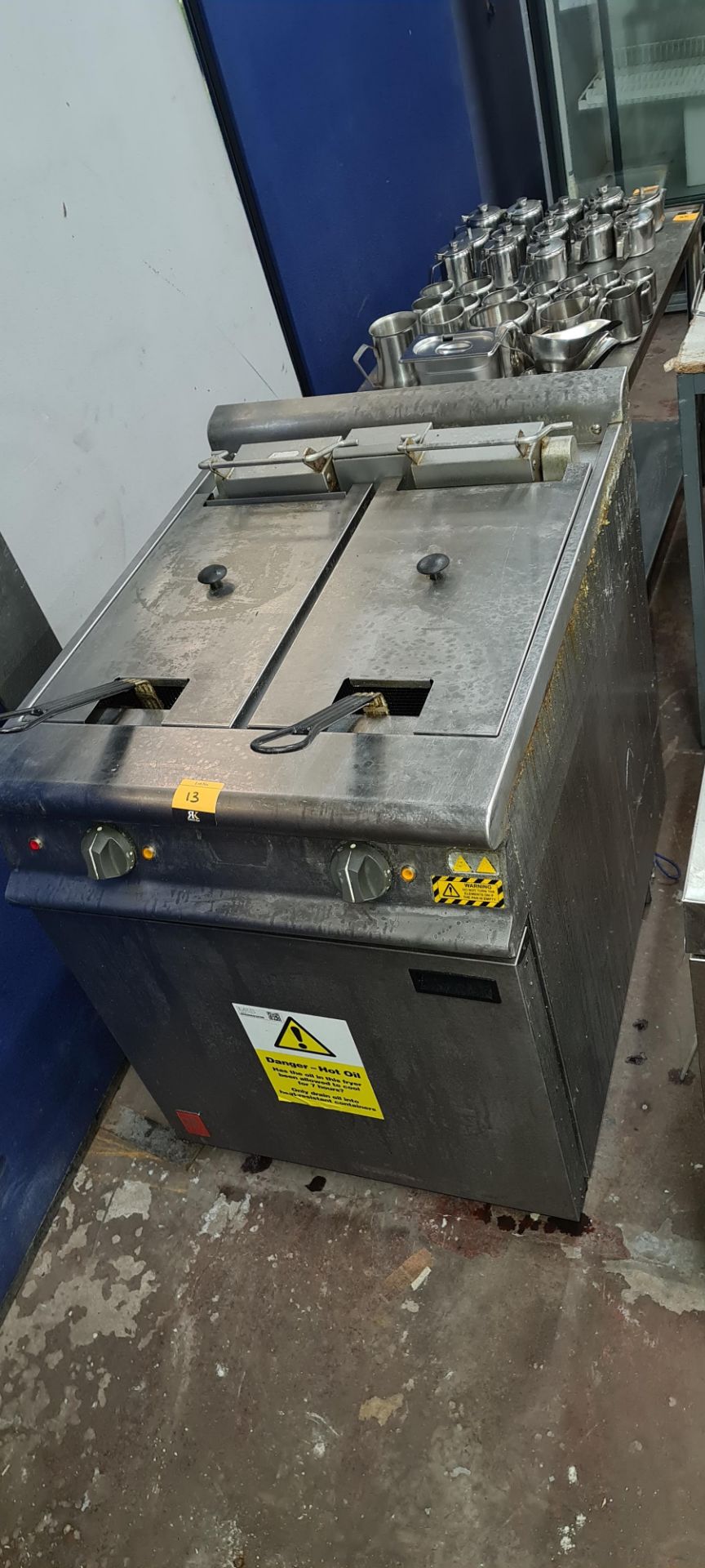 Falcon floor standing twin well deep fat fryer model E3862