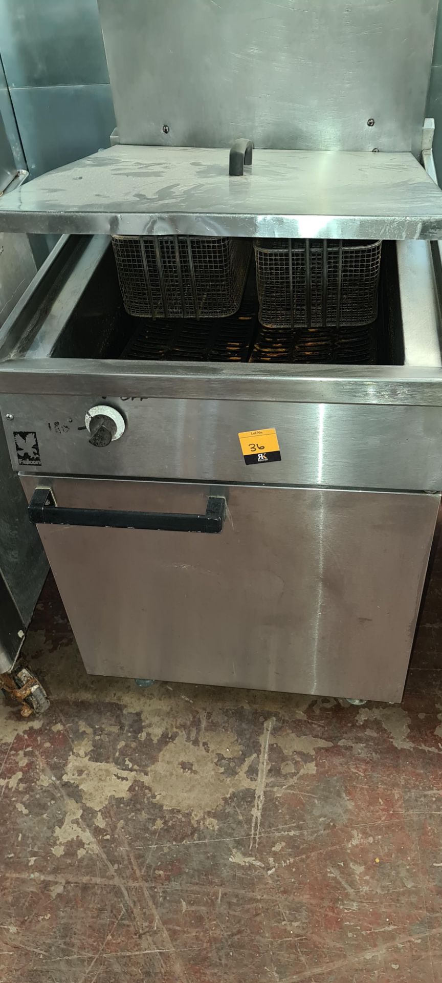 Falcon stainless steel twin deep fat fryer - Image 3 of 5