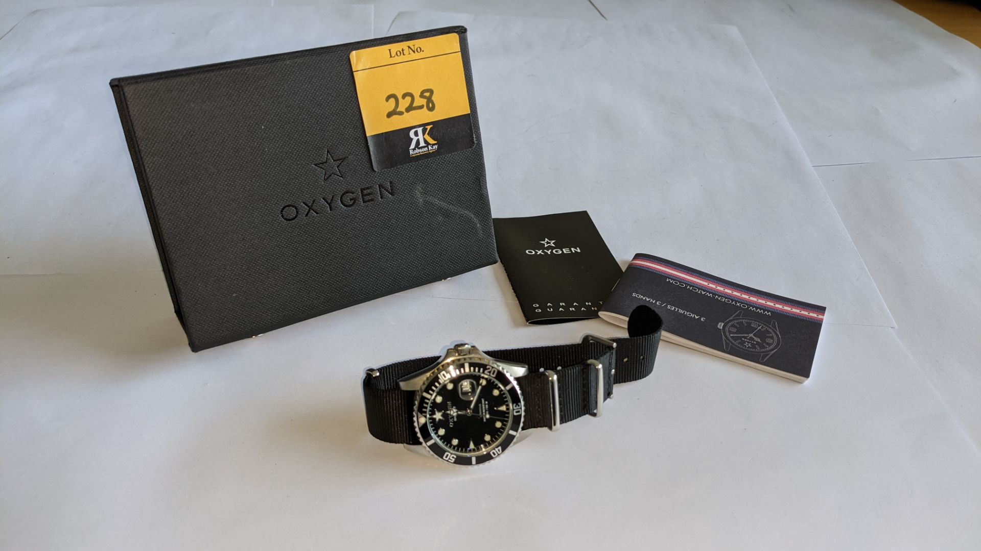 Oxygen watch in stainless steel on fabric strap. Product Diver 40. Water resistant 100m. RRP £165. I - Image 2 of 14