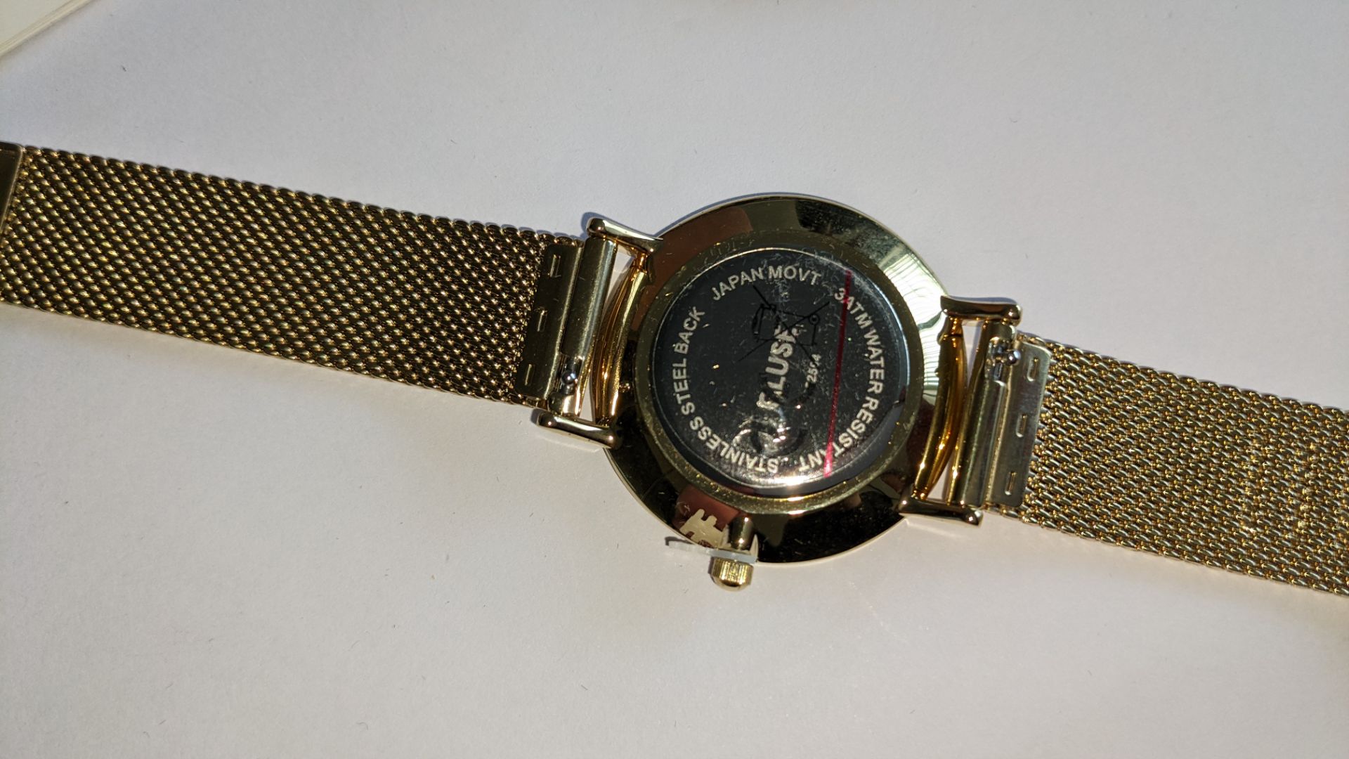 Cluse watch on metal bracelet strap. 3 ATM water resistant. RRP £89. Includes Cluse presentation pou - Image 9 of 13
