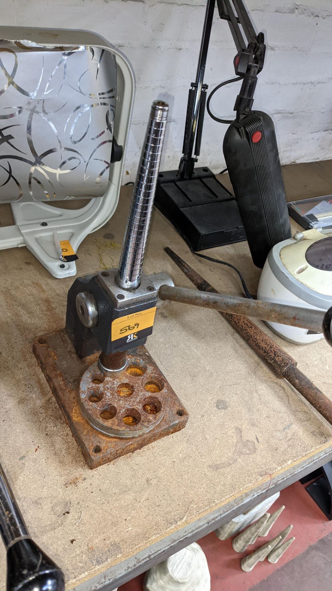 Benchtop ring stretcher / reducer - Image 2 of 6