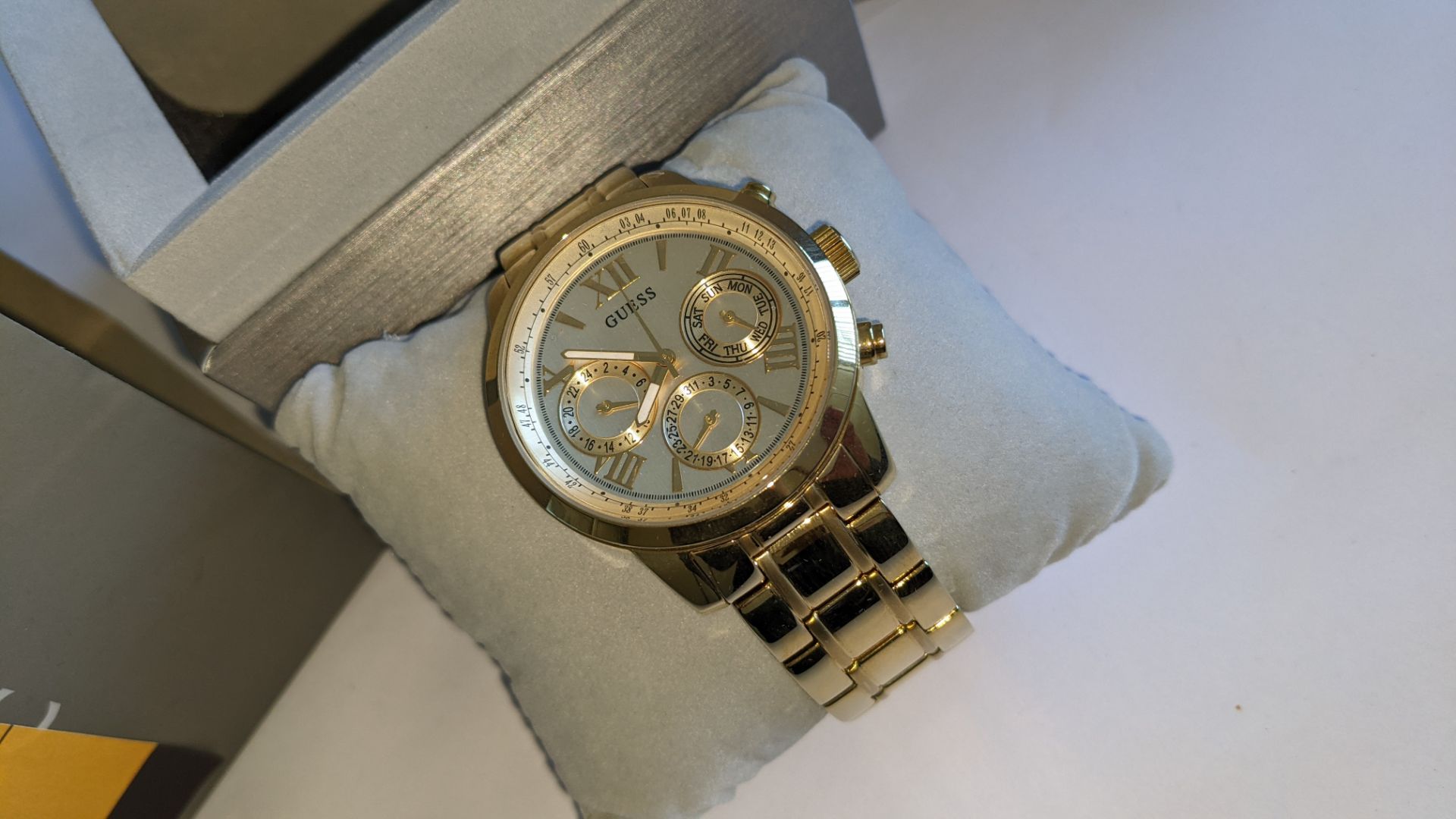 Guess stainless steel gold coloured watch with Japanese movement, product code W0330L1, water resist - Image 6 of 19