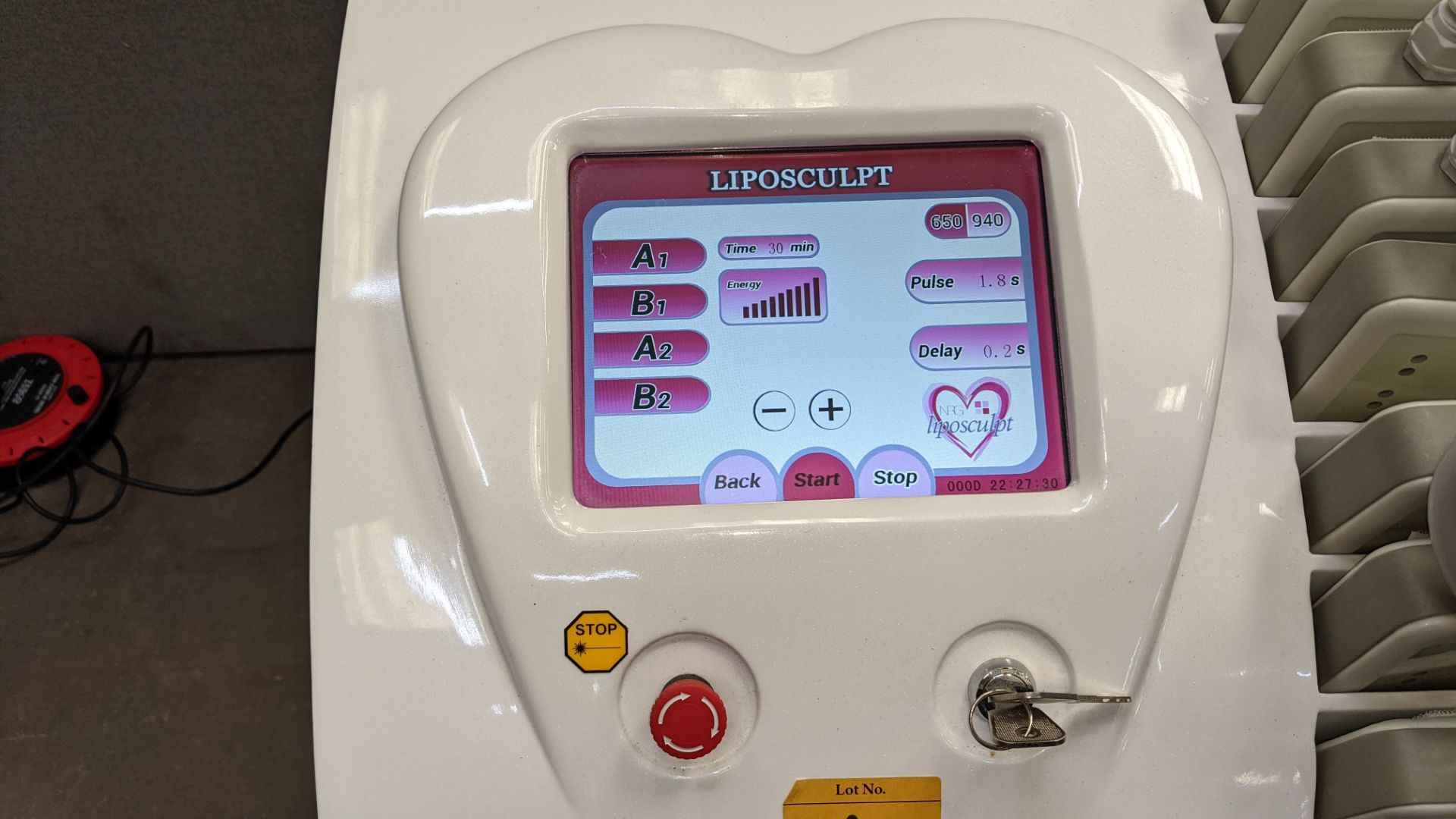 LipoSculpt Pro 136 laser fat reduction system on dedicated cart - Image 9 of 27