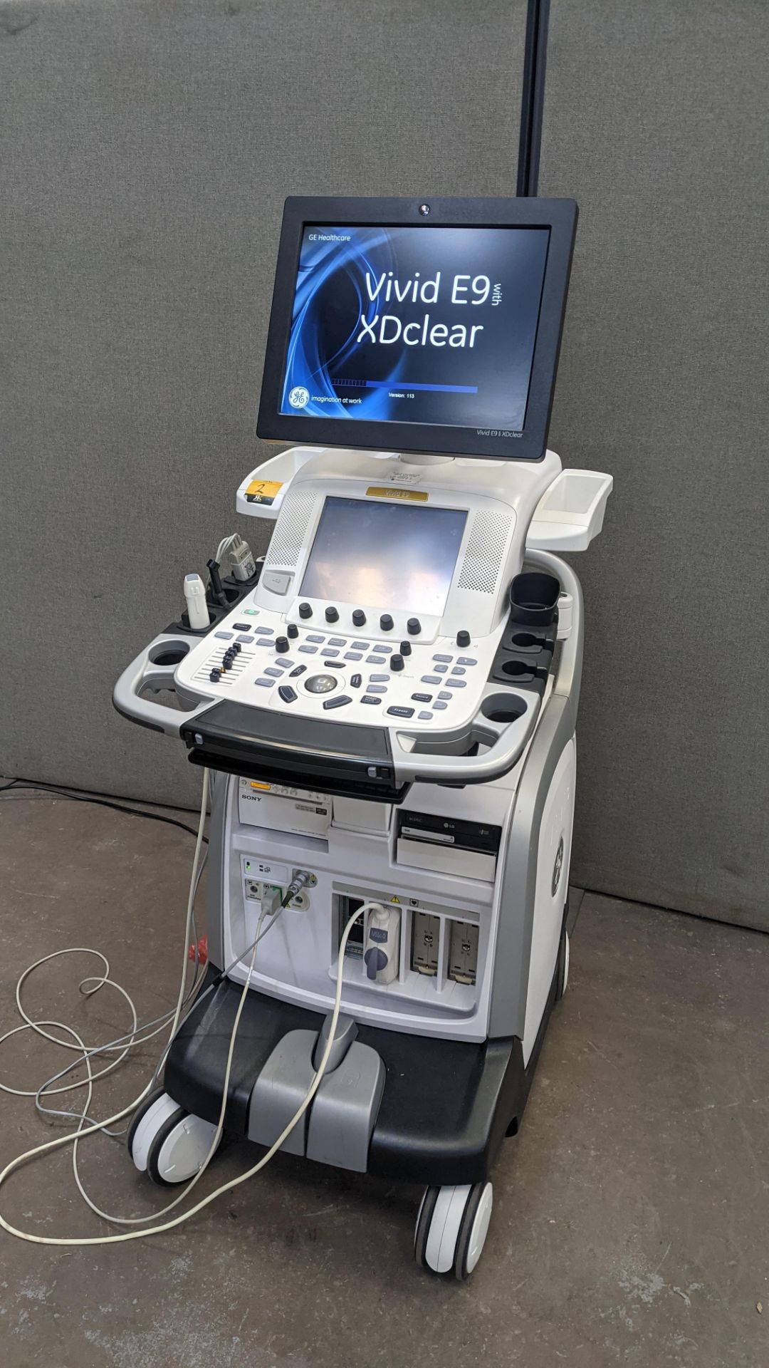 General Electric Vivid E9 cardiovascular ultrasound system.