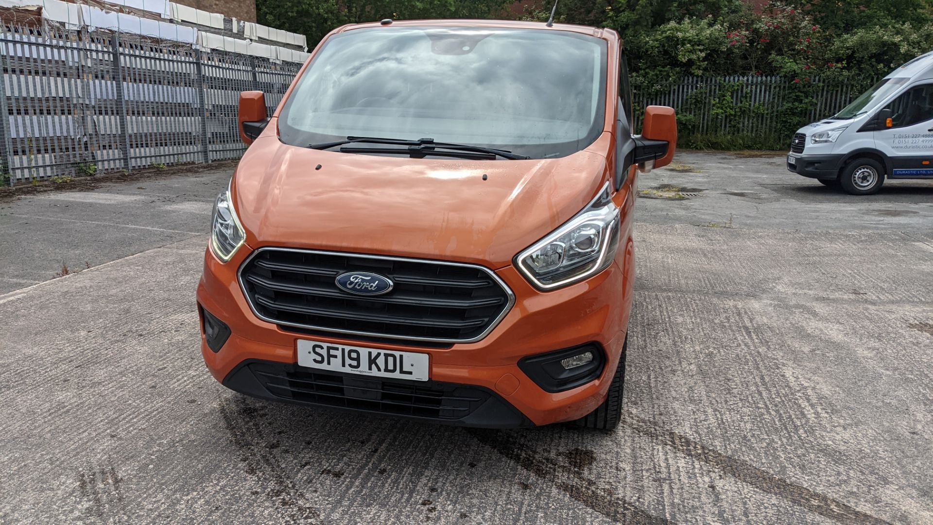 2019 Ford Transit Custom 300 L2 van, Orange Glow. High spec: Heated seats, air con, parking sensors - Image 7 of 66