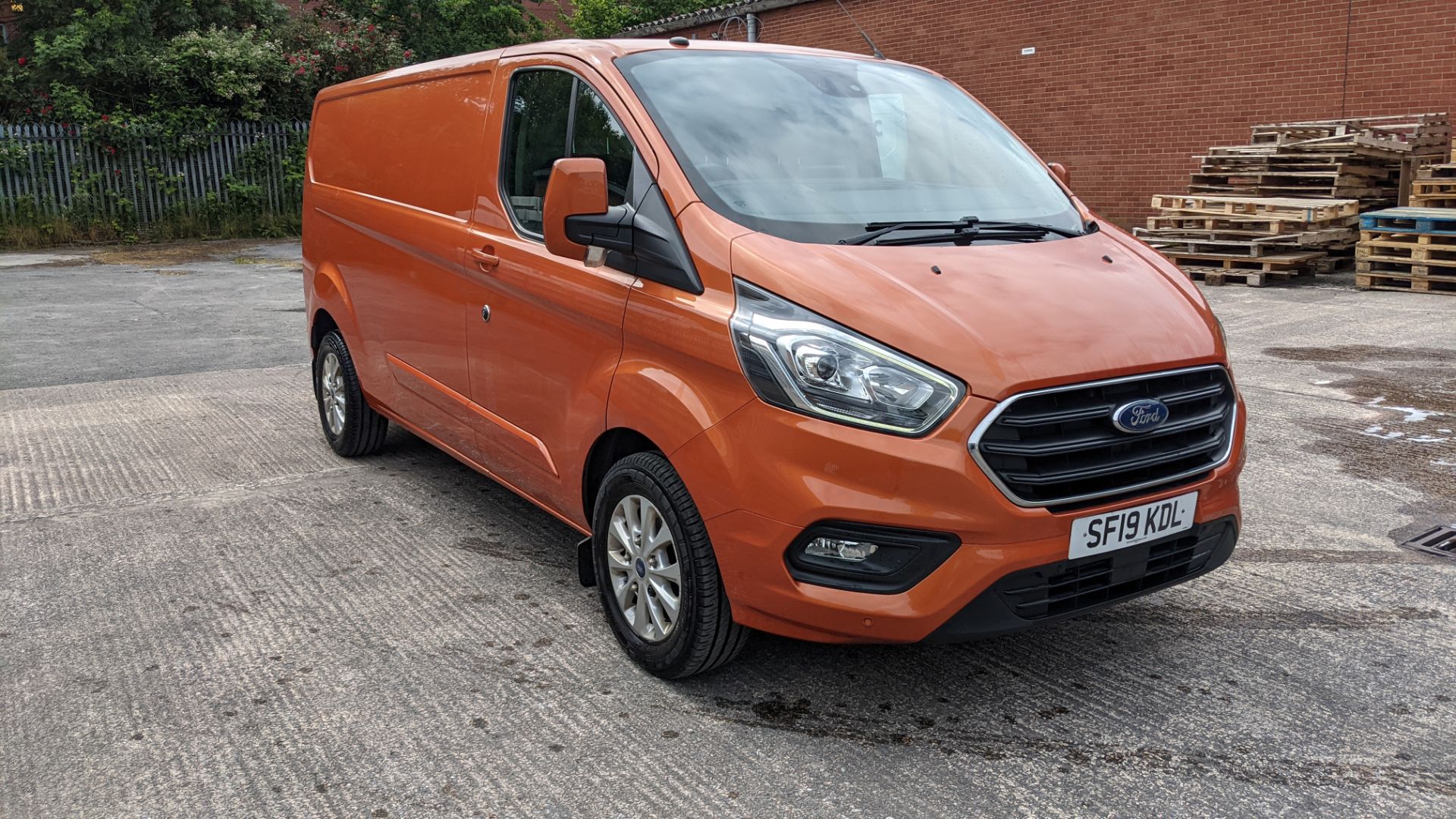 2019 Ford Transit Custom 300 L2 van, Orange Glow. High spec: Heated seats, air con, parking sensors - Image 2 of 66