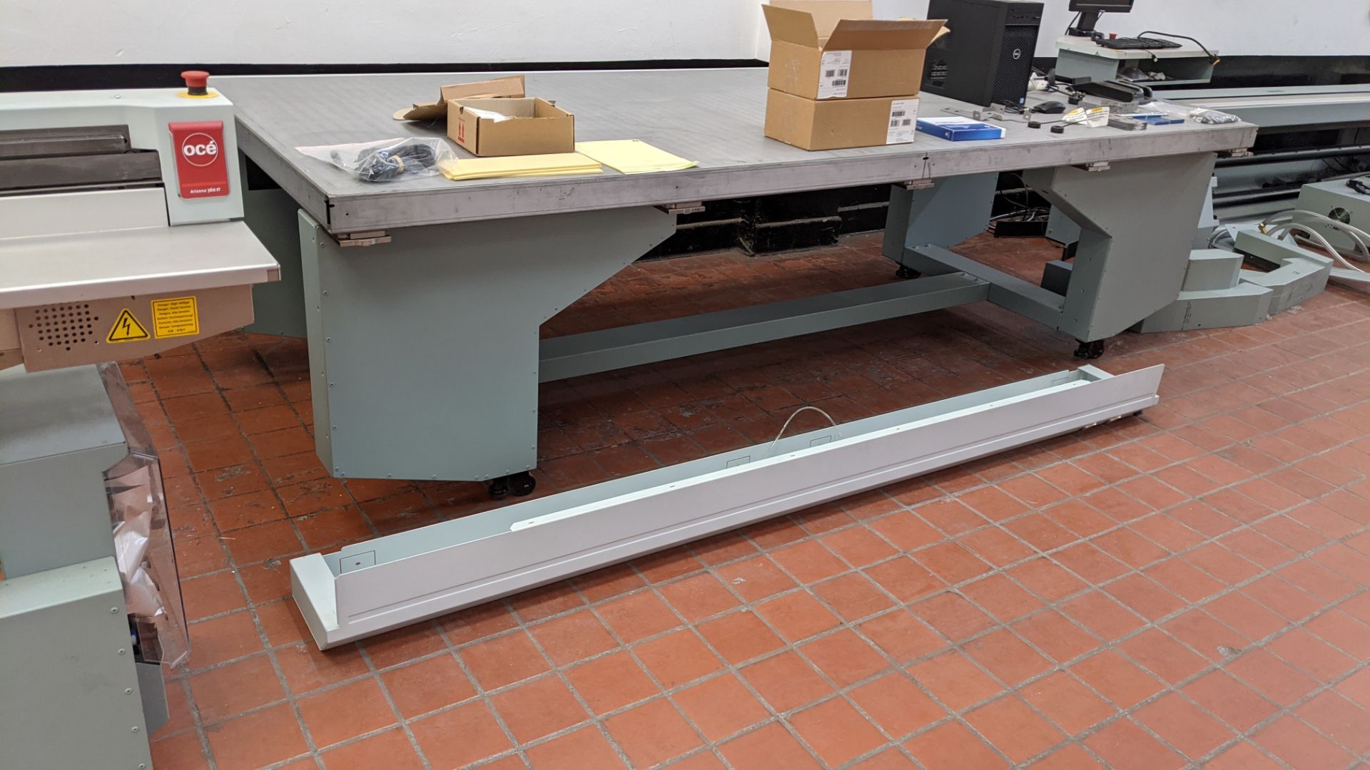 Oce Arizona 360XT large UV flatbed printer. - Image 18 of 36