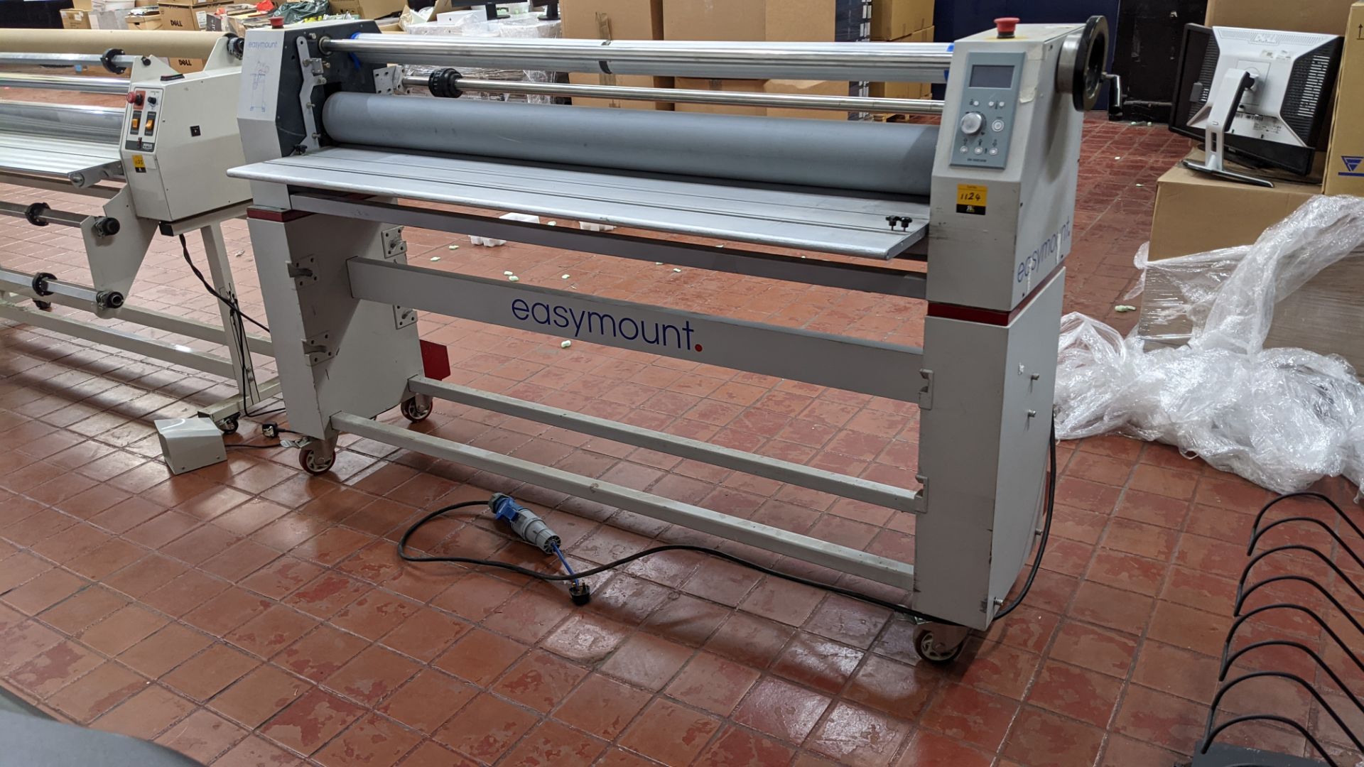 easymount model EM-1600 SHW wide format laminator by Vivid Laminating Technologies - Image 4 of 8