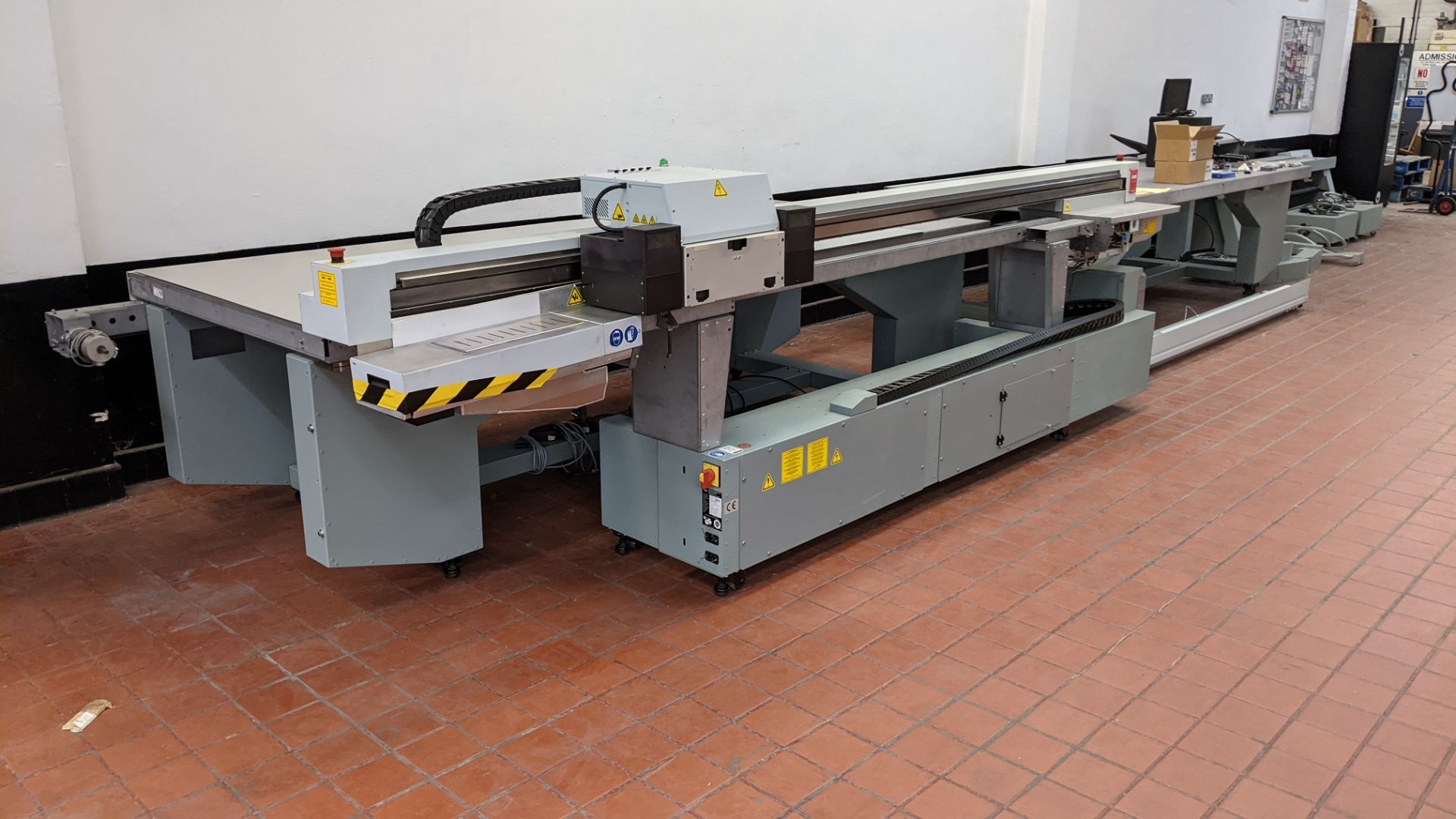 Oce Arizona 360XT large UV flatbed printer. - Image 7 of 36