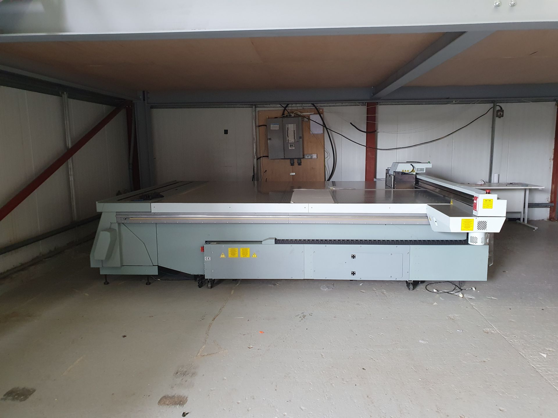 Oce Arizona 360XT large UV flatbed printer.