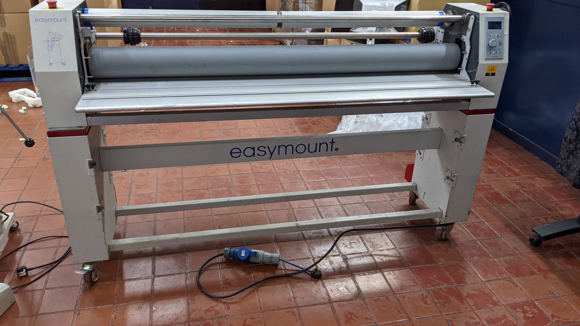 easymount model EM-1600 SHW wide format laminator by Vivid Laminating Technologies - Image 2 of 8