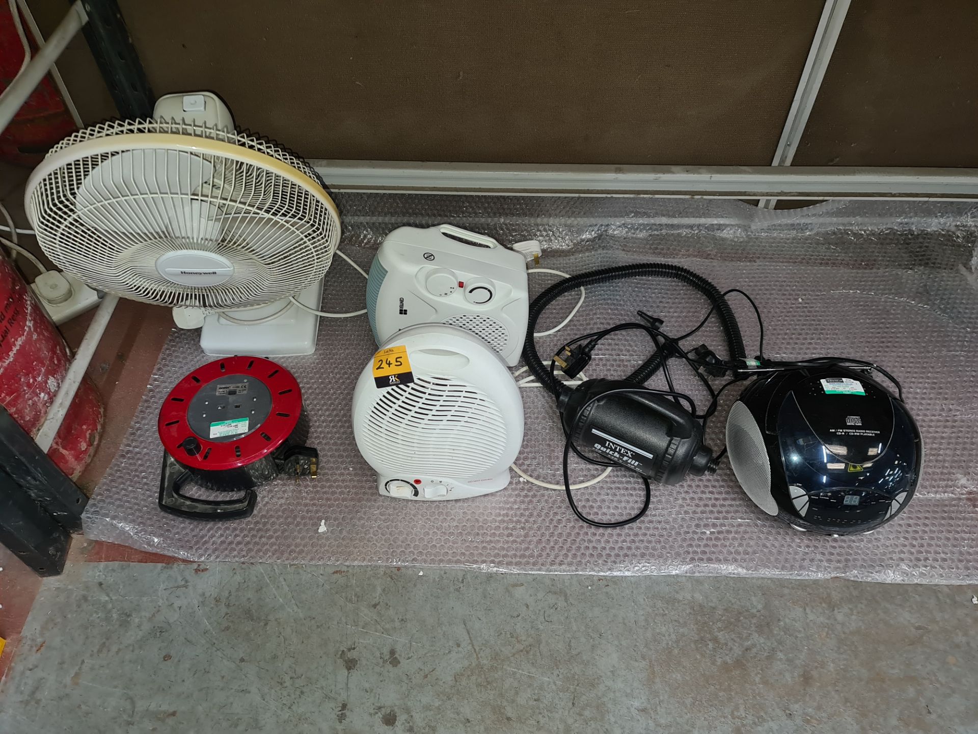 Miscellaneous lot comprising desk fan, electrical extension lead, 2 off small fan heaters, mini pump