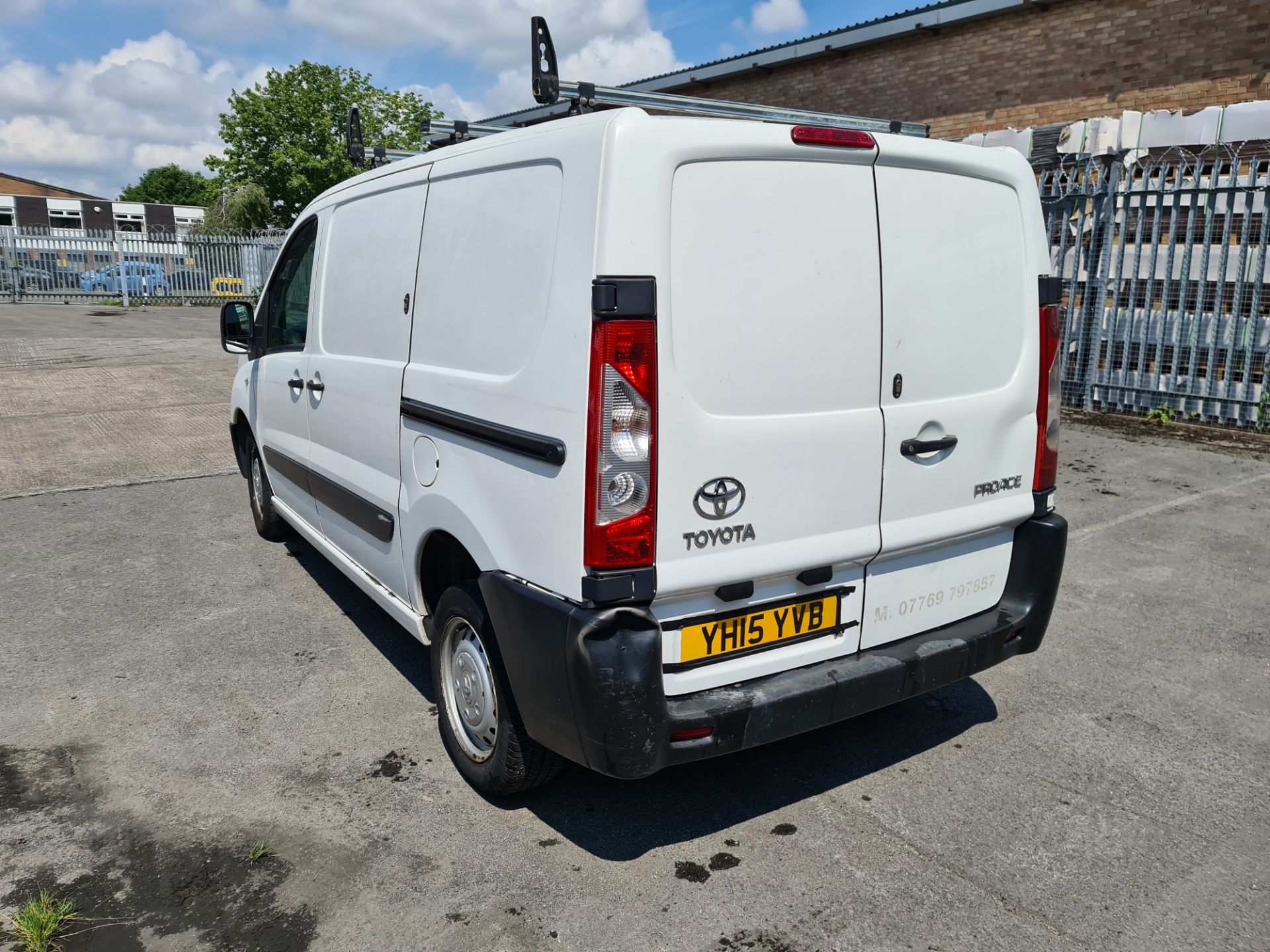 2015 Toyota Proace 1200 L1H1 HDi panel van - Image 7 of 42