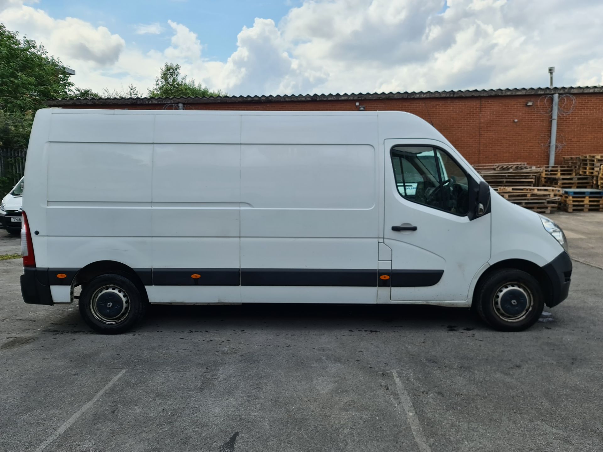 2015 Renault Master LM35 Business DCi 125 panel van - Image 4 of 37