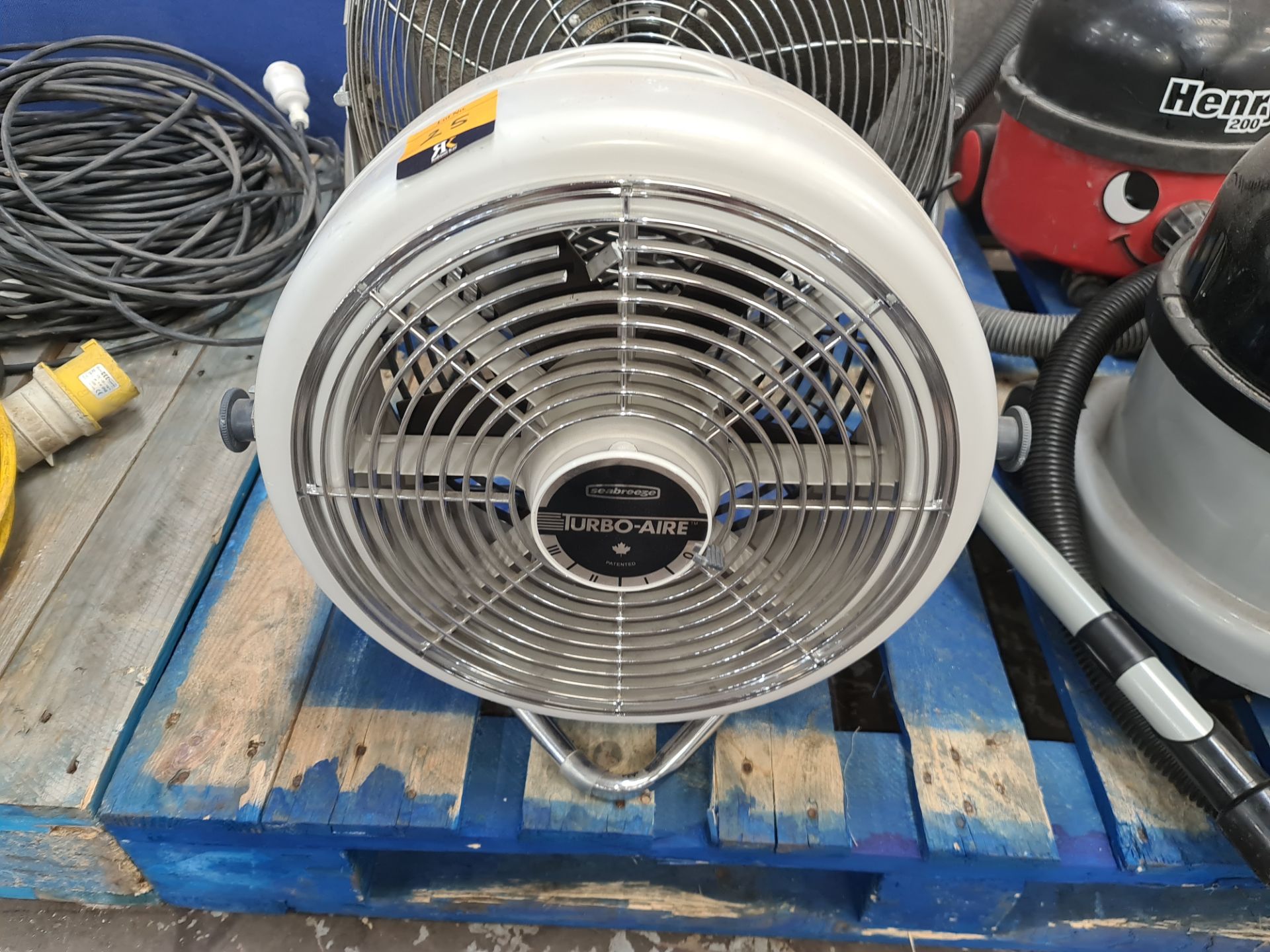 3 off assorted heavy-duty fans - Image 2 of 7