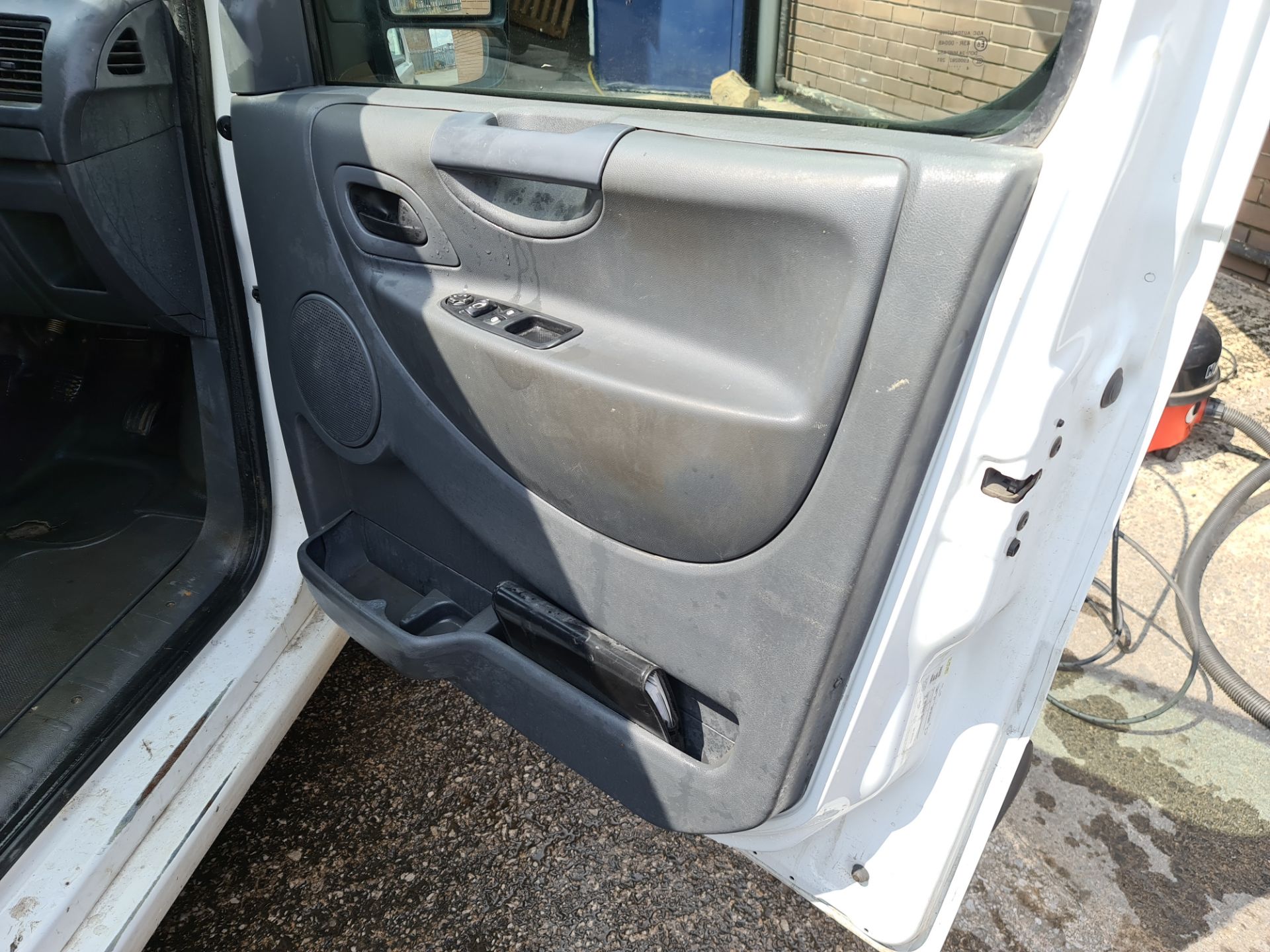 2015 Toyota Proace 1200 L1H1 HDi panel van - Image 14 of 42