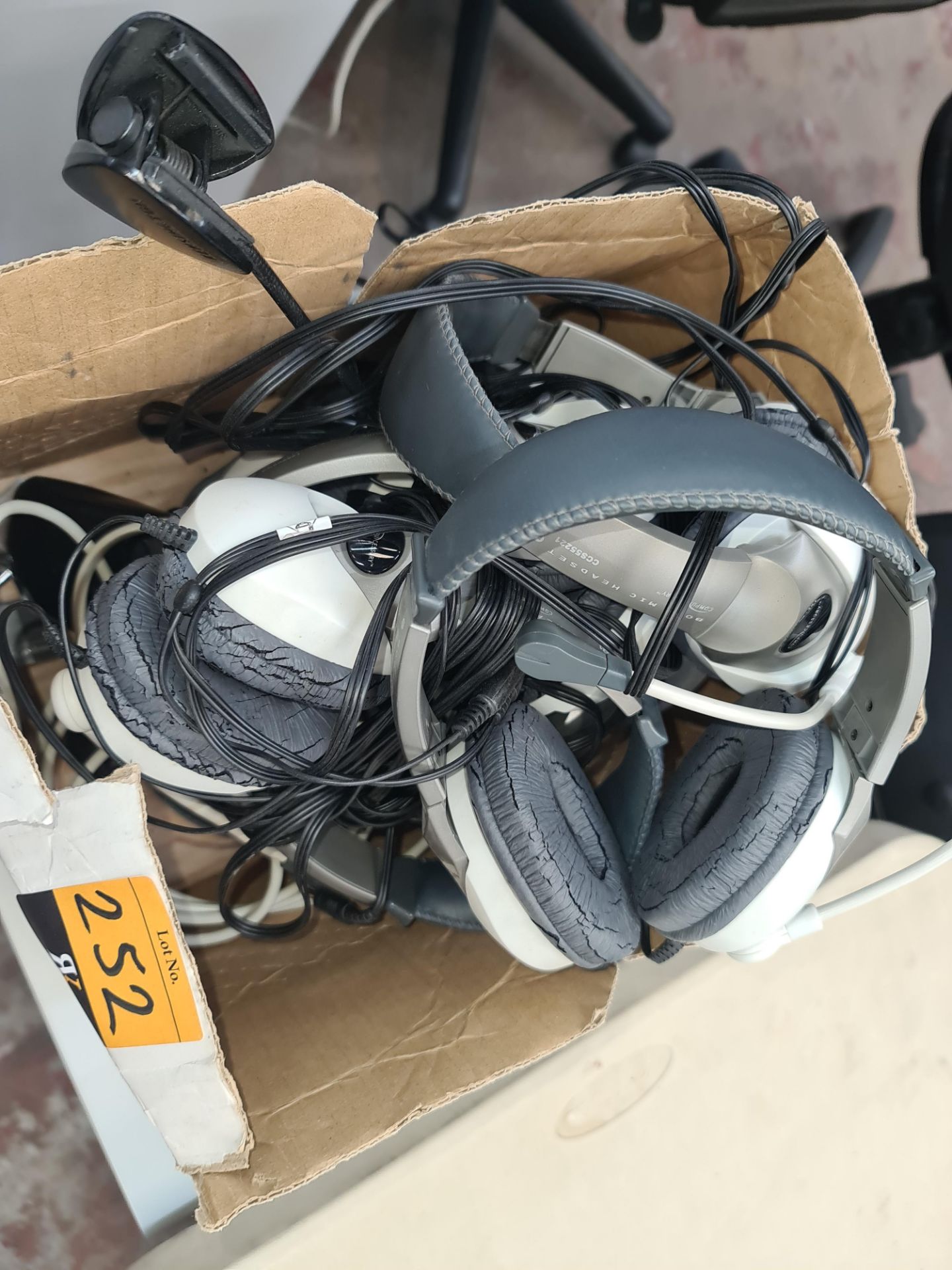 7 off Compucessory boom mic headsets plus other IT related items - Image 2 of 7