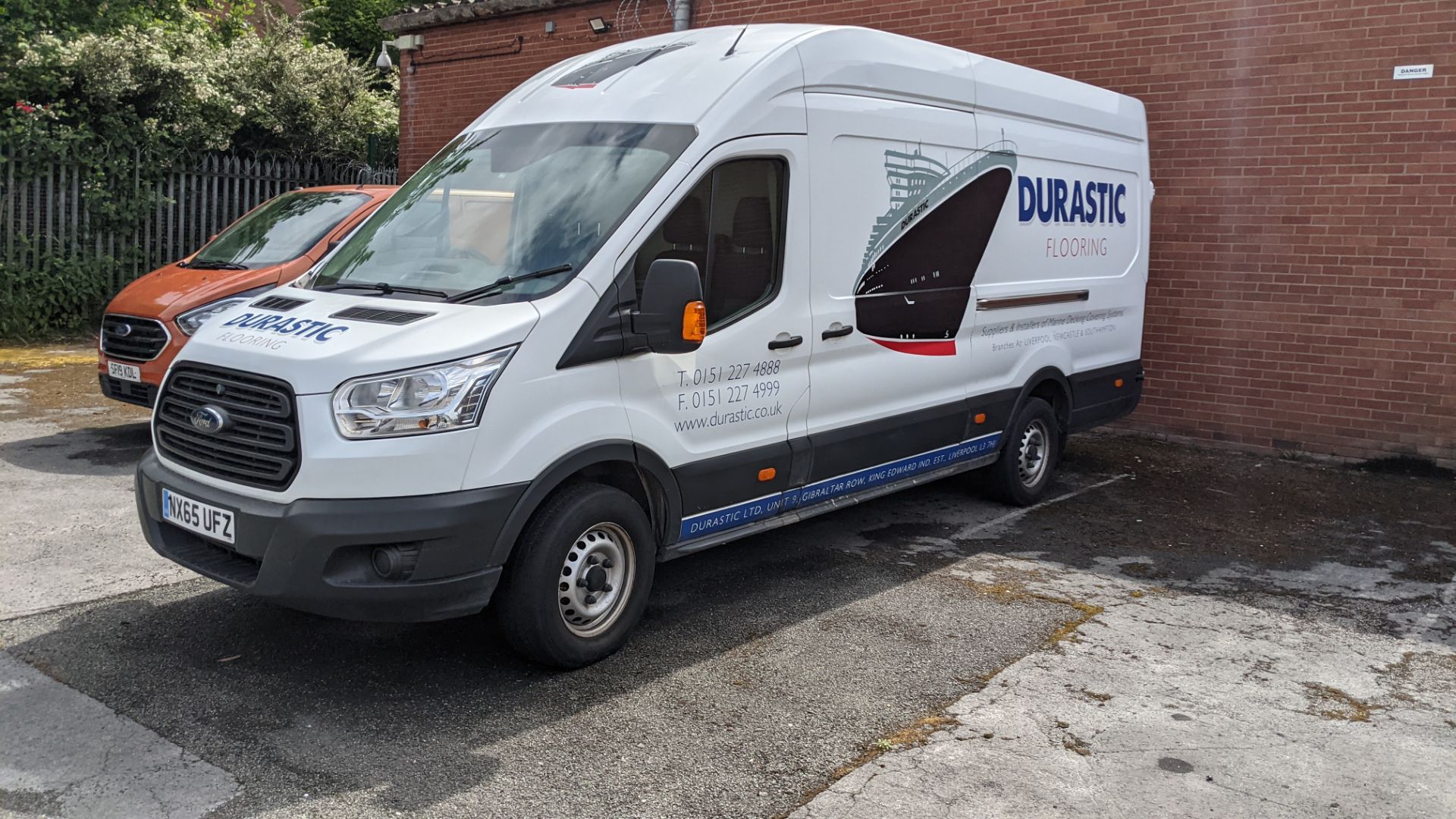 2015 Ford Transit 350 XLWB panel van - Image 4 of 37