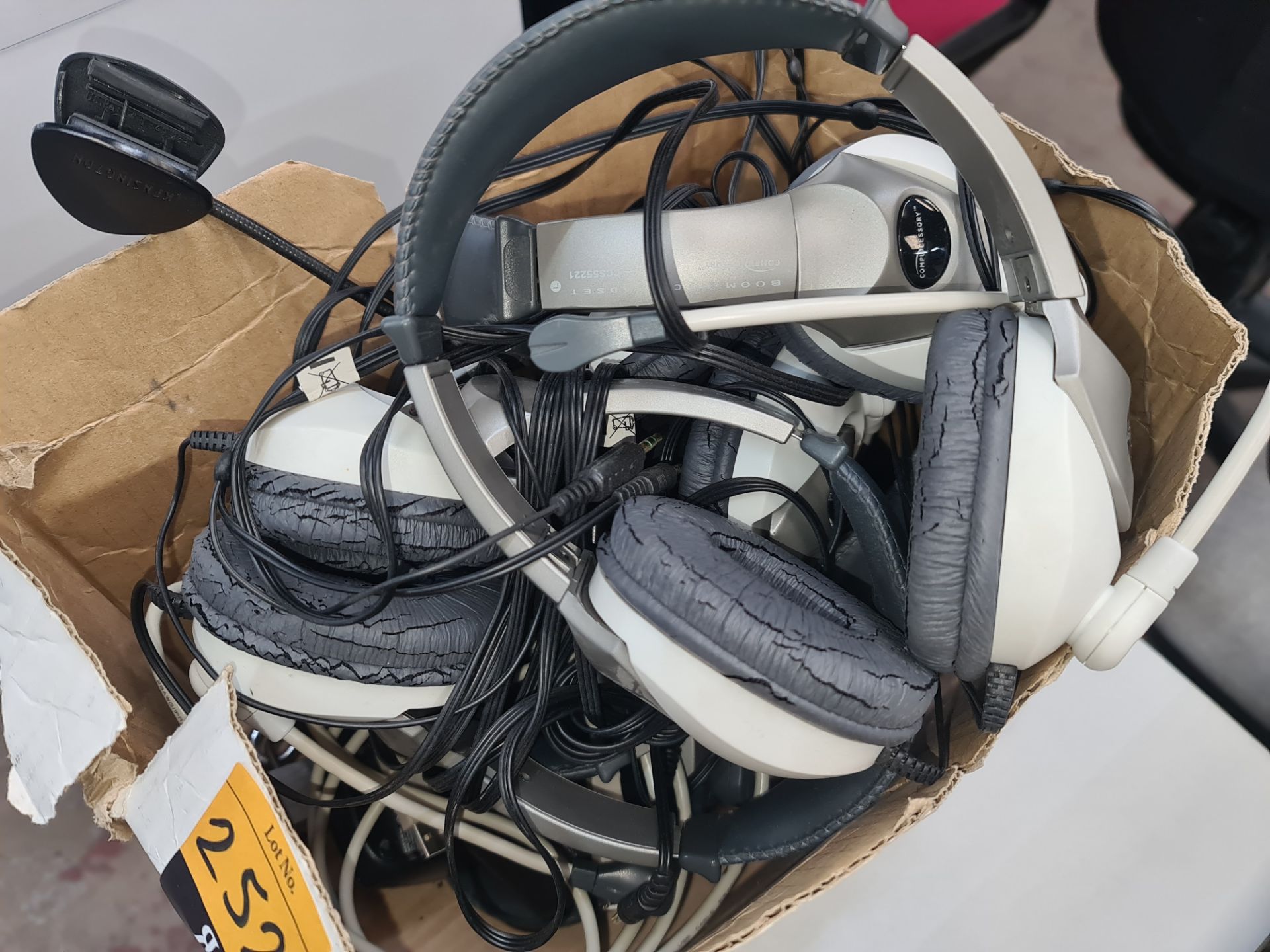 7 off Compucessory boom mic headsets plus other IT related items - Image 3 of 7