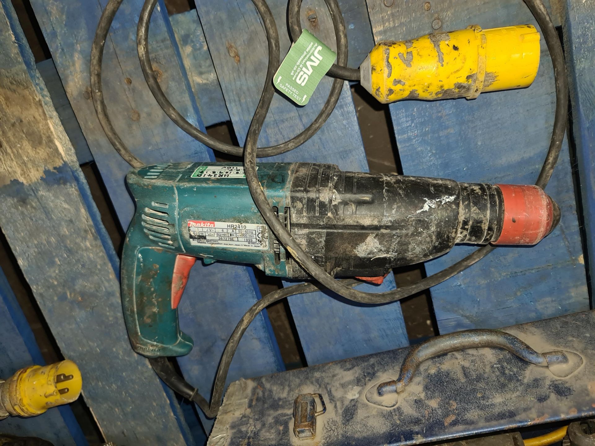 3 off assorted 110v drills - Image 8 of 9