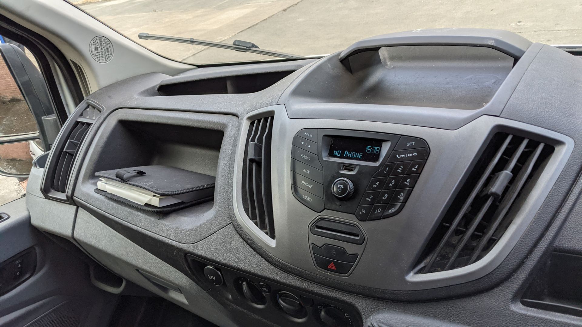 2015 Ford Transit 350 XLWB panel van - Image 28 of 37