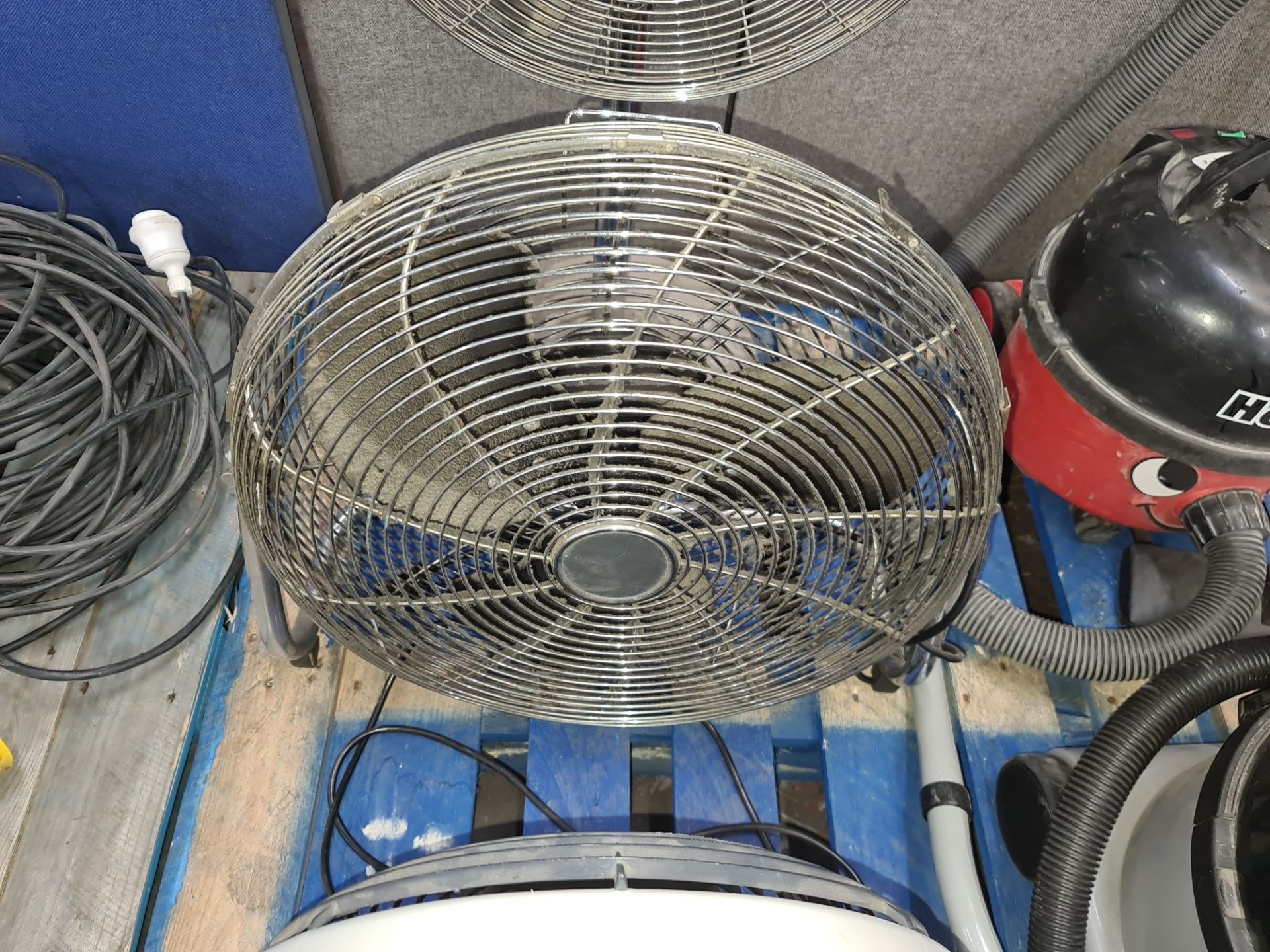 3 off assorted heavy-duty fans - Image 3 of 7
