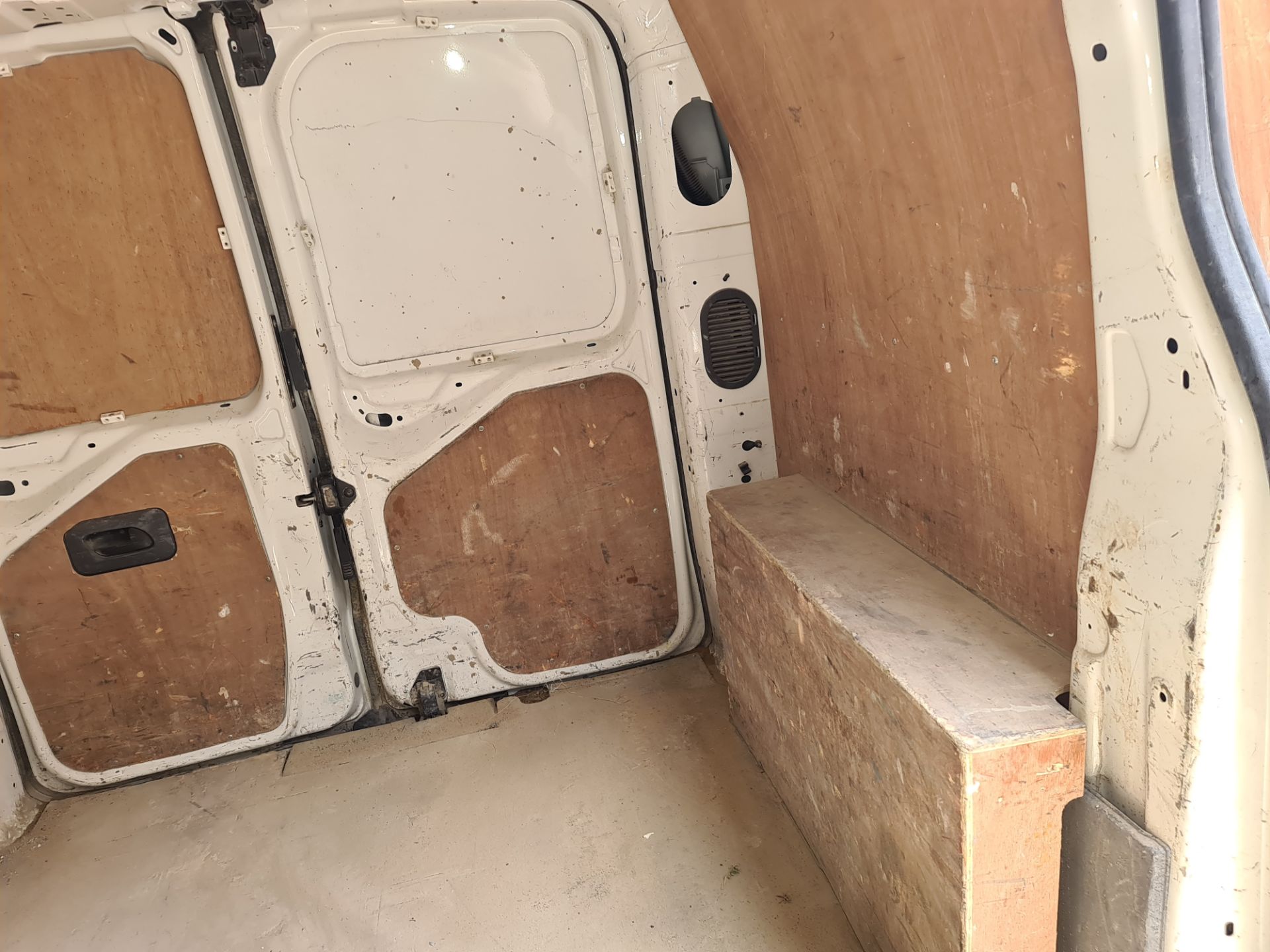 2015 Toyota Proace 1200 L1H1 HDi panel van - Image 37 of 42