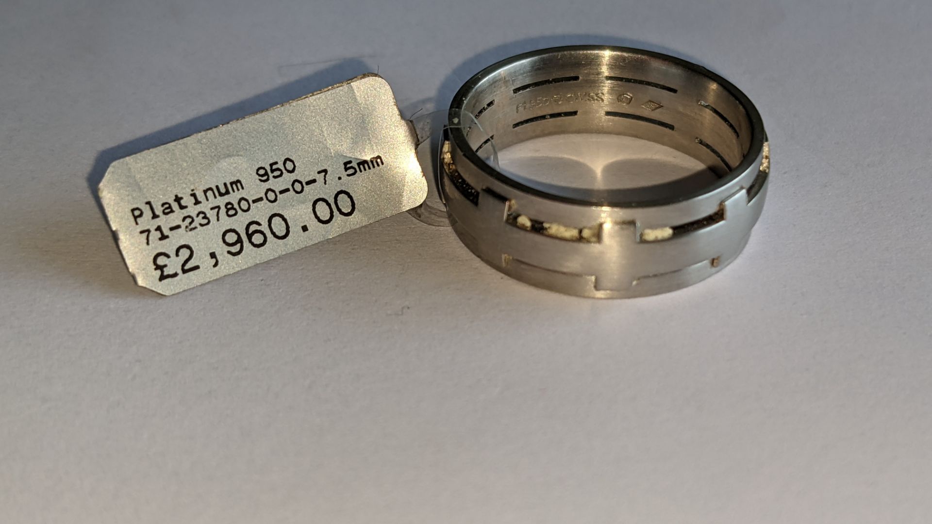 Platinum 950 ring in matt & polished finish, 7.5mm wide. RRP £2,960 - Image 6 of 15