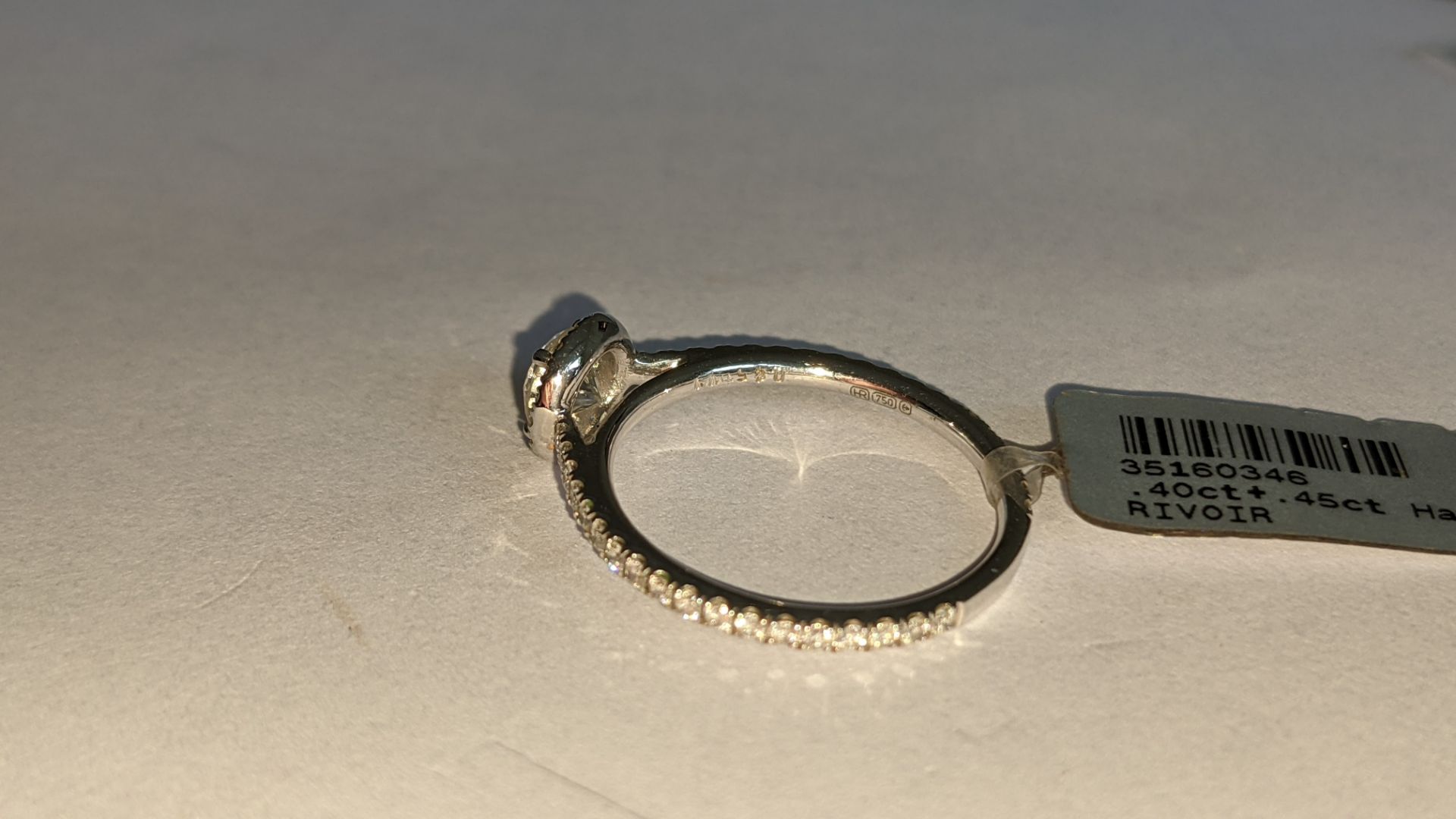 18ct white gold & diamond ring with 0.40ct central stone & 0.45ct of stones in a circle around the c - Image 9 of 15