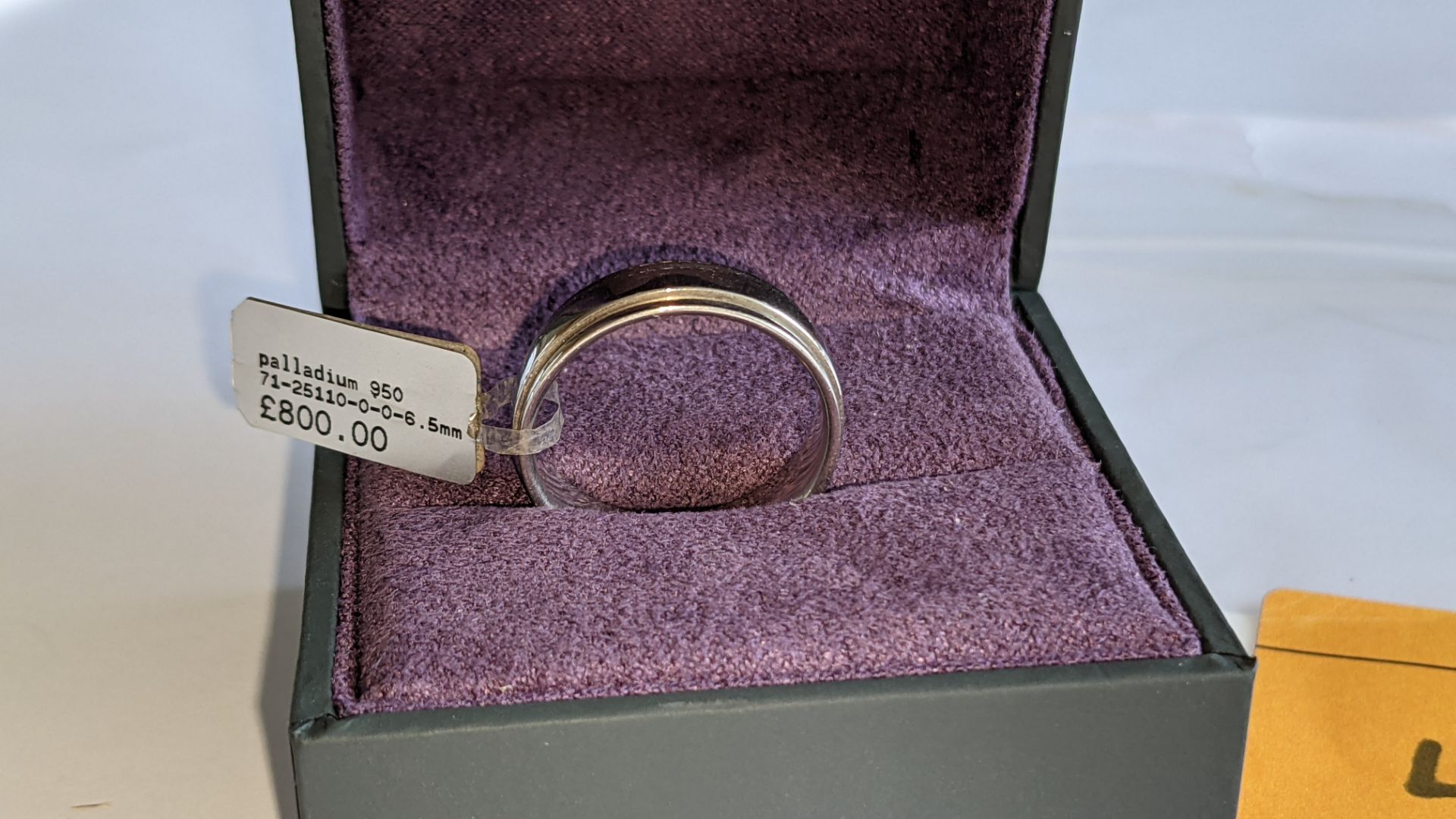 Palladium 950 6.5mm ridged wedding band. RRP £800 - Image 3 of 15