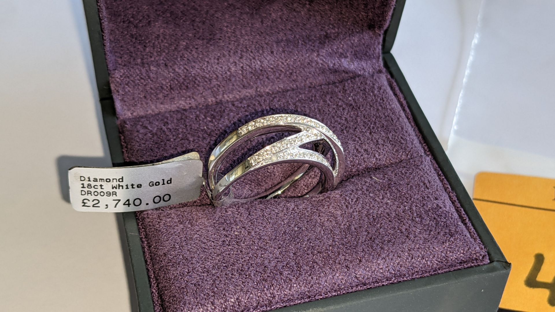 18ct white gold & diamond ring in crossover style. RRP £2,740 - Image 3 of 12